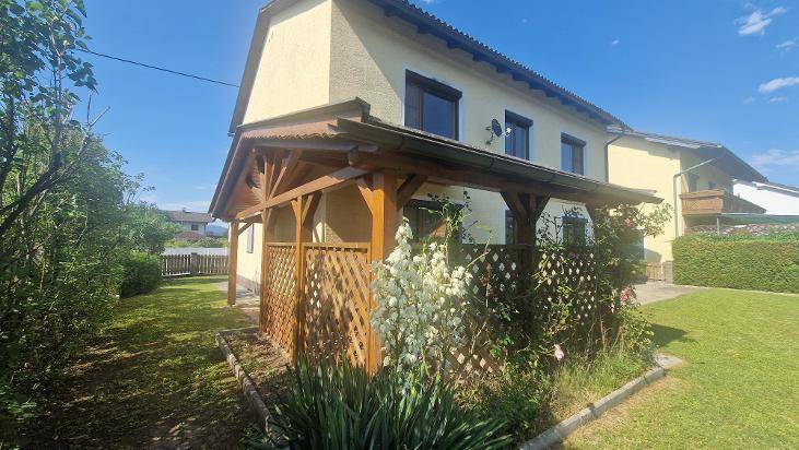 Zweifamilienhaus mit großem Keller, Garten und Carport-nur wenige Minuten von Klagenfurt entfernt. - View 5