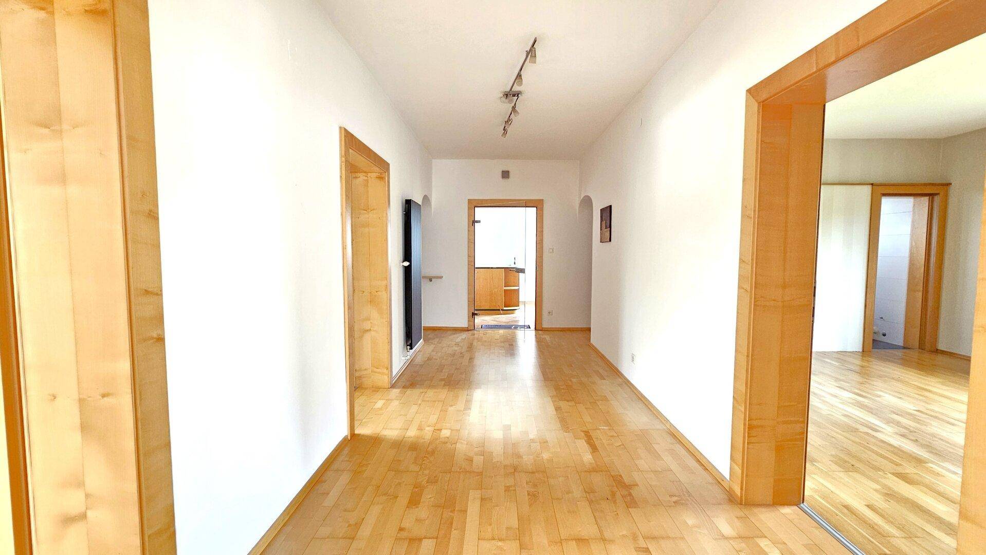 Vorzimmer - Wohnung - kaufen - Klagenfurt