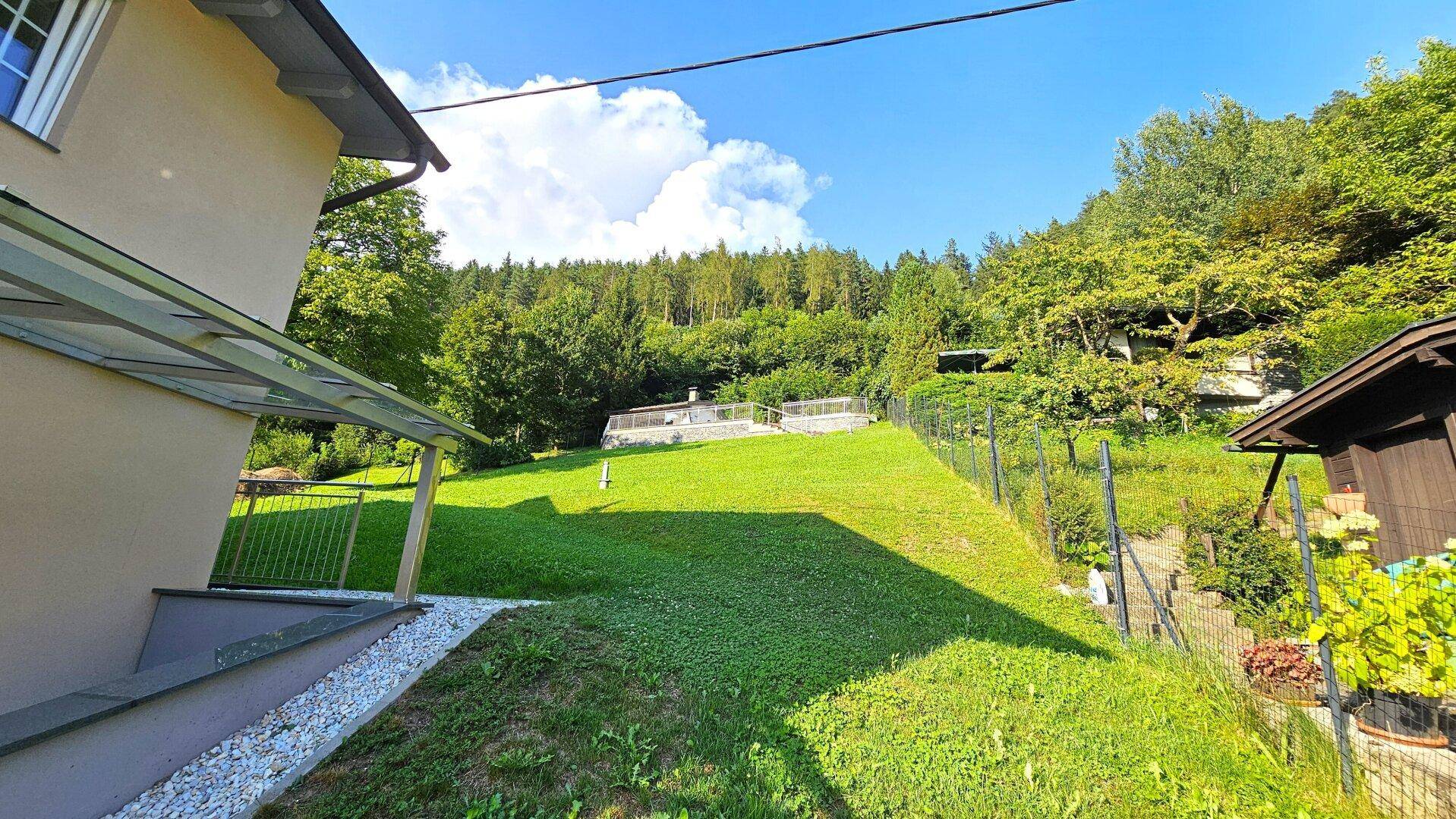 Garten Richtung Pool - Haus - Spittal - kaufen