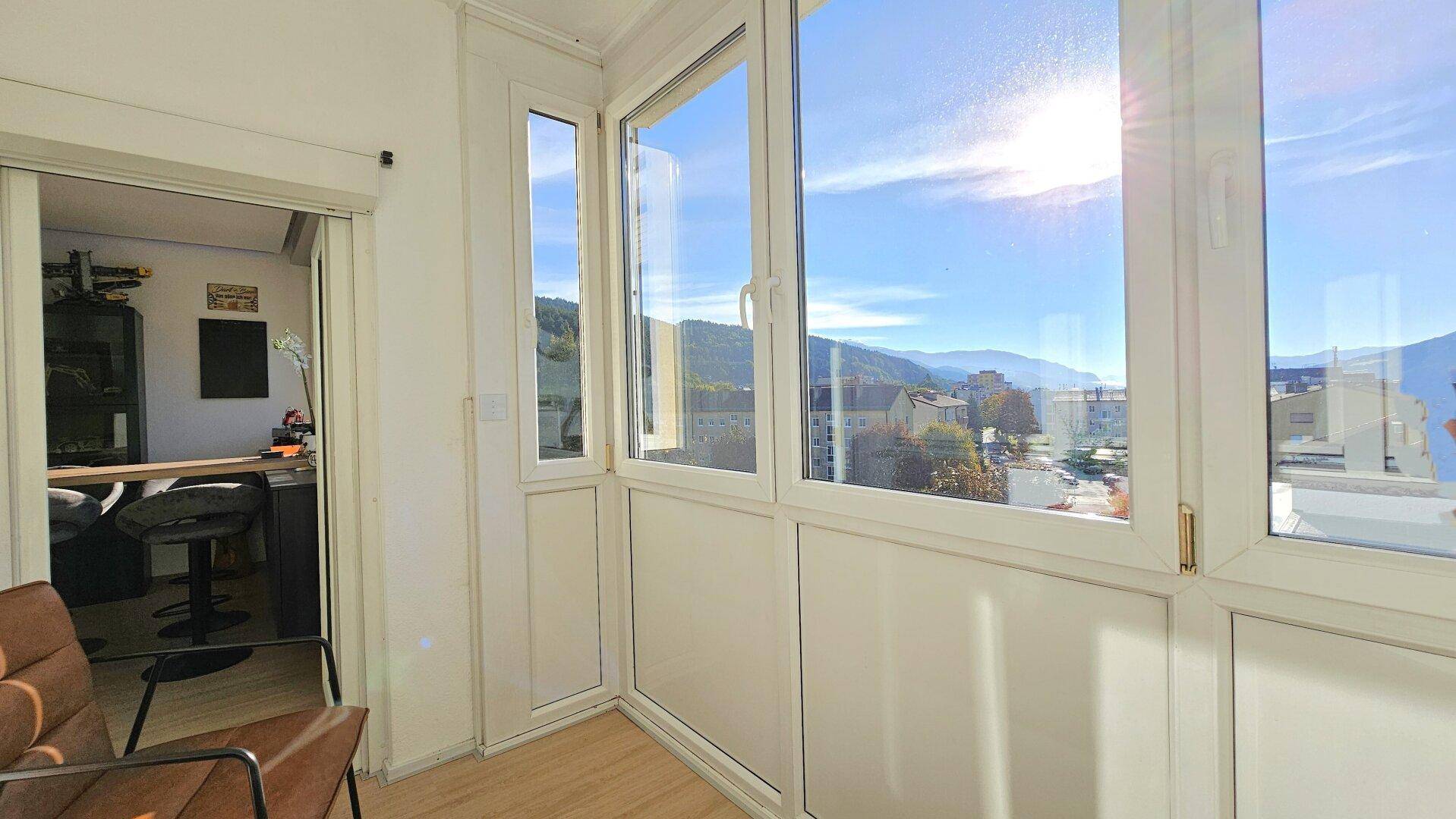 Verglaster Balkon - Wohnung - kaufen - Spittal