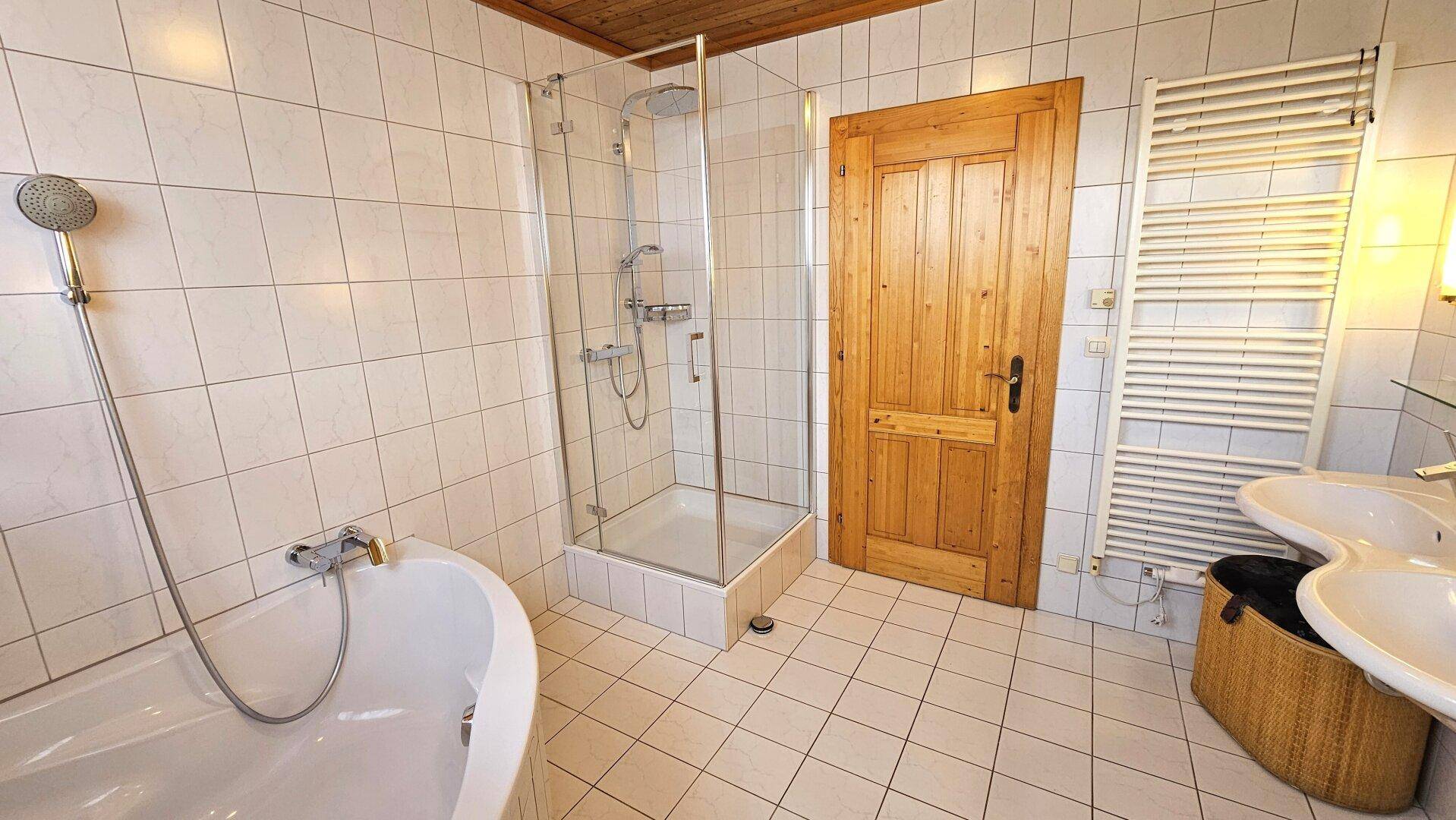 Badezimmer - OG - Haus - Lammersdorf - kaufen