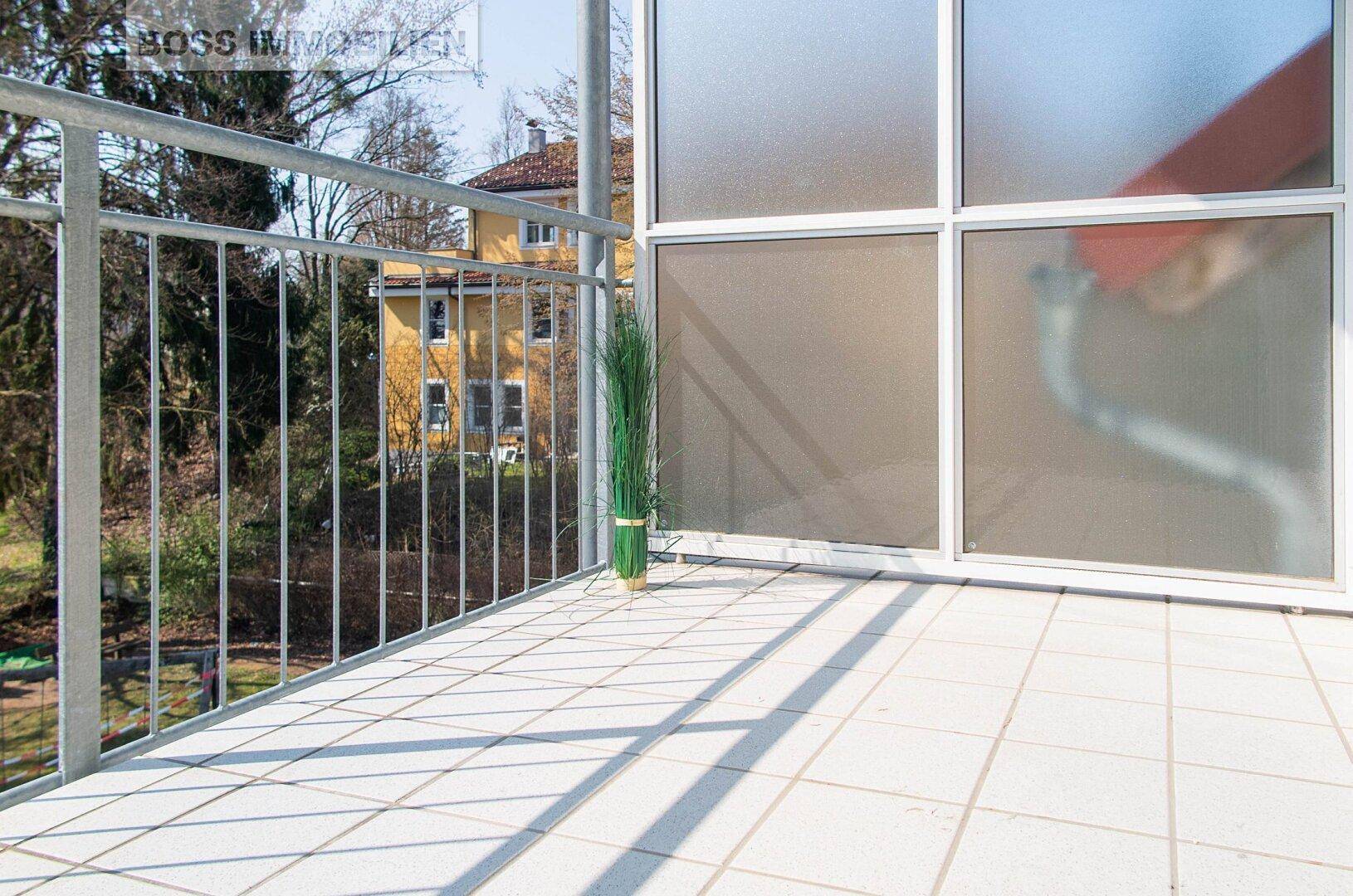 55 Loggia