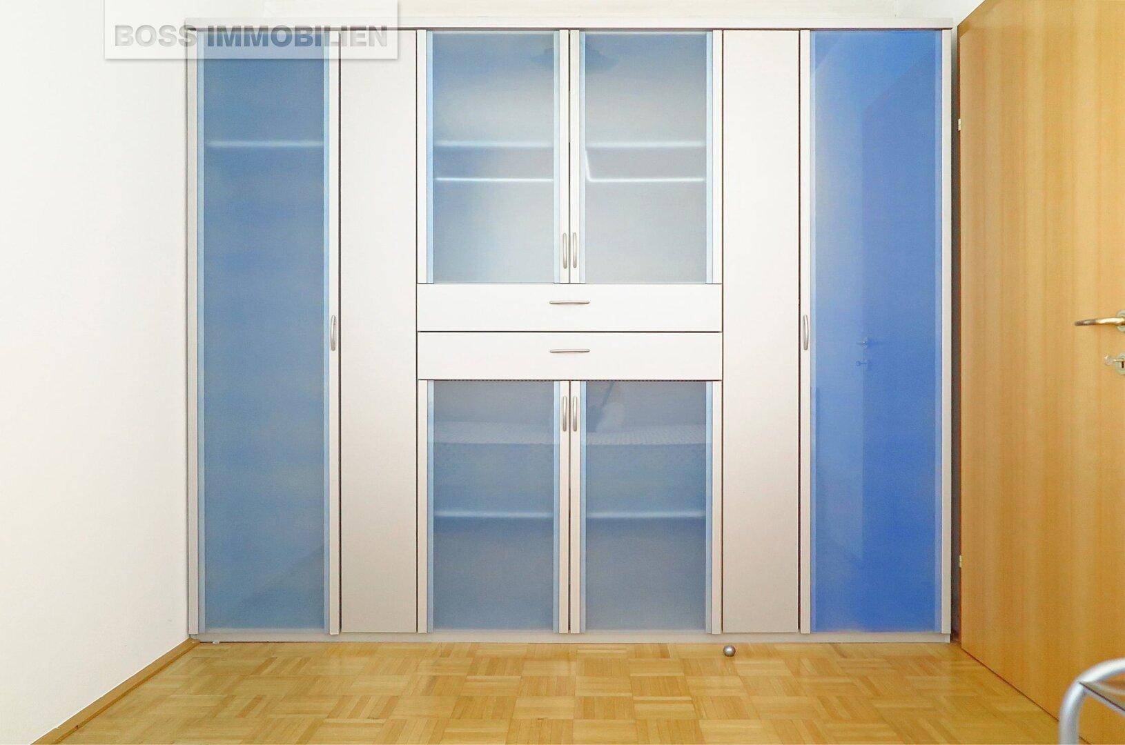 26 Schlafzimmer