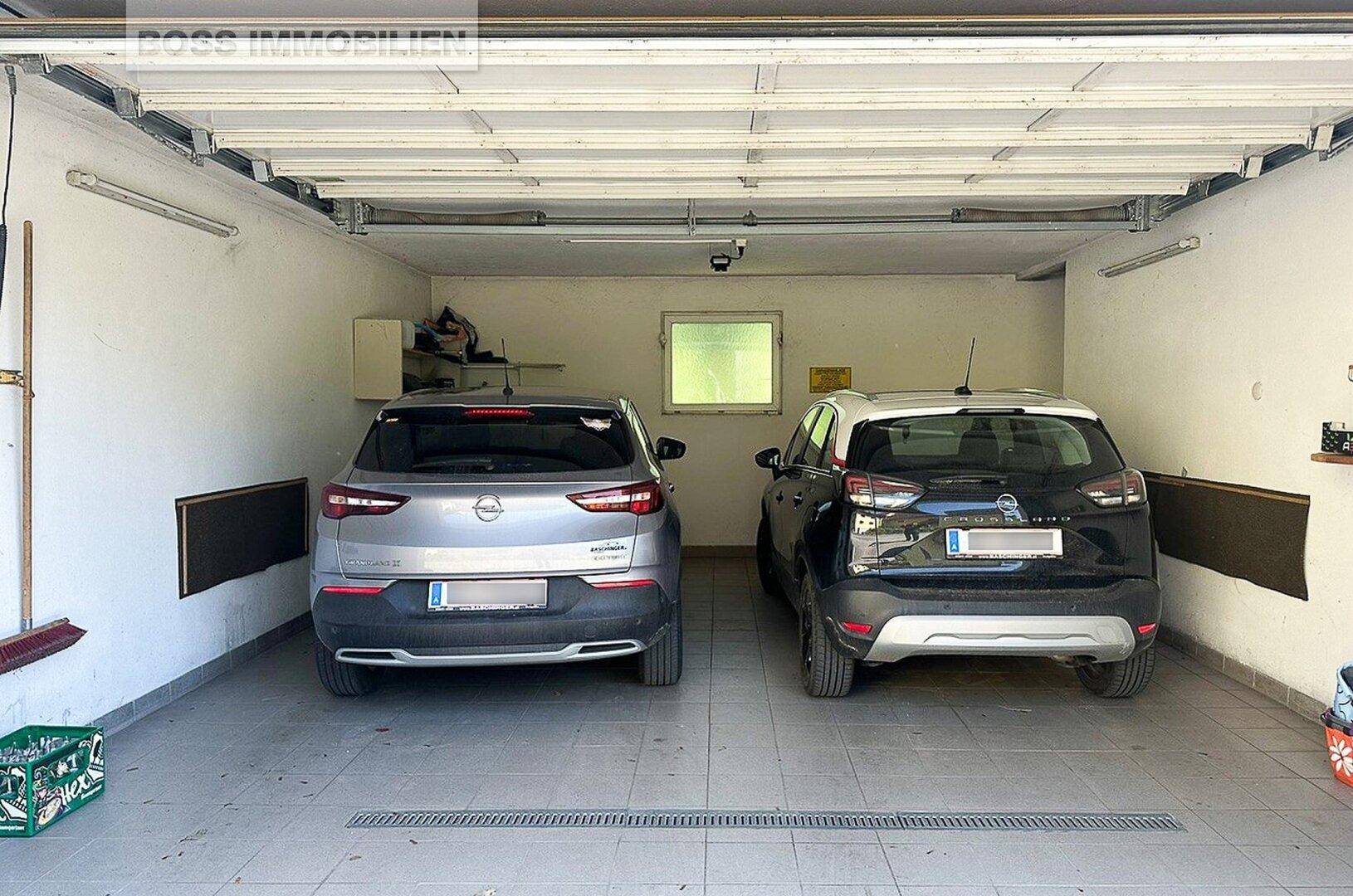 93 Garage