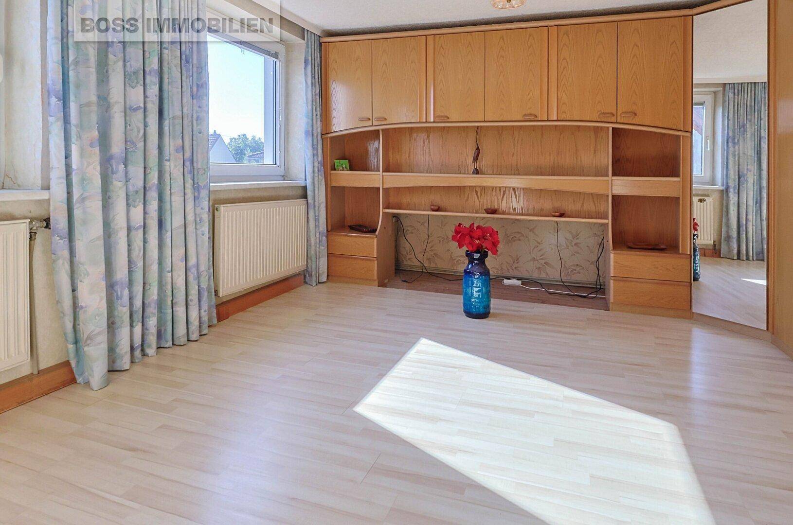 26 Zimmer OG