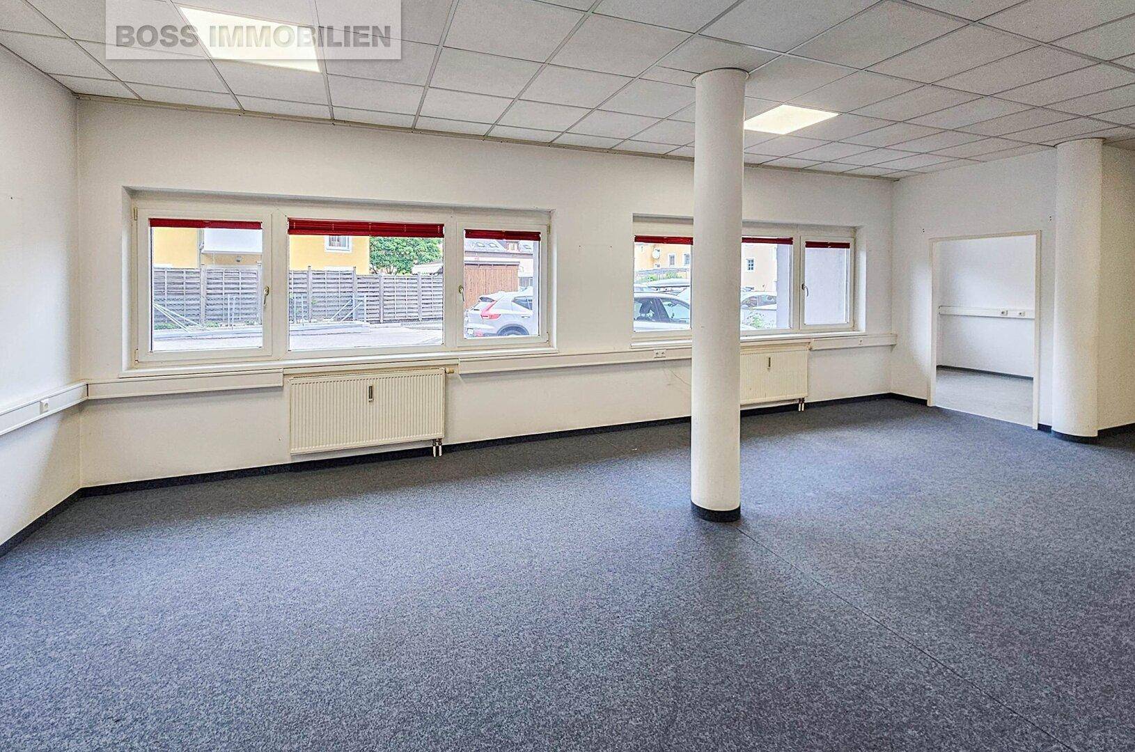 12 Büro