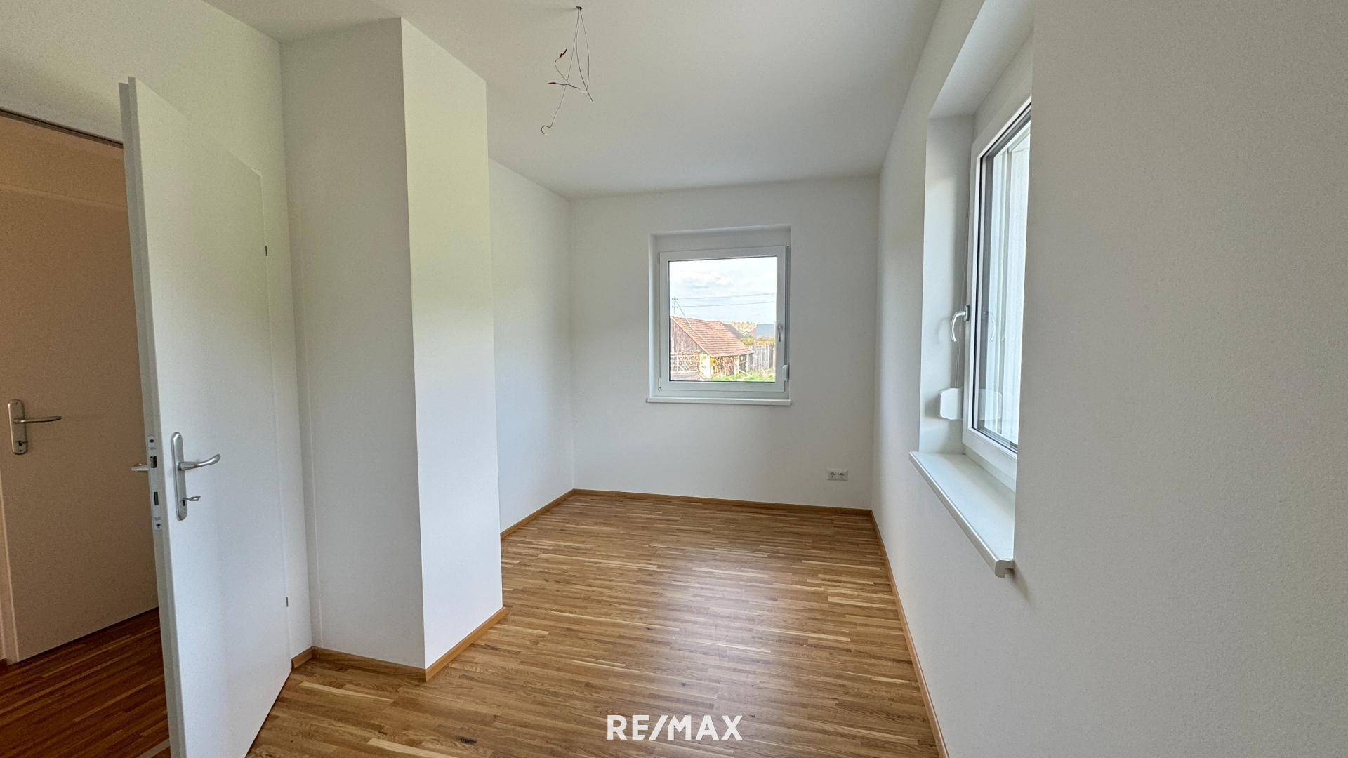 https://pictures.immobilienscout24.de/prod.www.immobilienscout24.at/pictureserver/loadPicture?q=70&id=012.0012000001E3rBD-1730378482-b4c7e258bef14d2d9dd4ceae4499b0bc