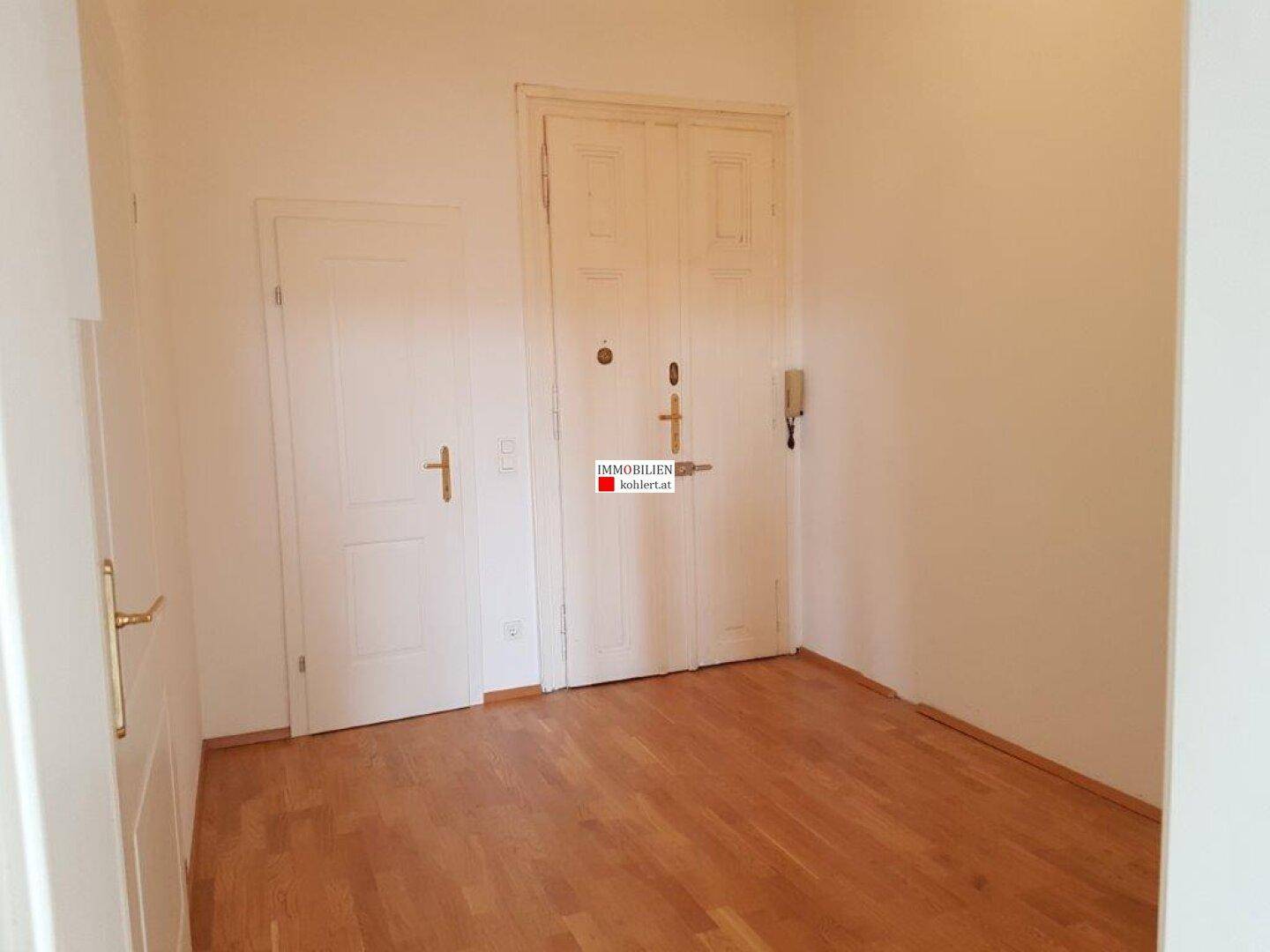 https://pictures.immobilienscout24.de/prod.www.immobilienscout24.at/pictureserver/loadPicture?q=70&id=012.0012000001E3rBG-1502390702-fc0cc8166f7b4460ae4896e31e5178a8