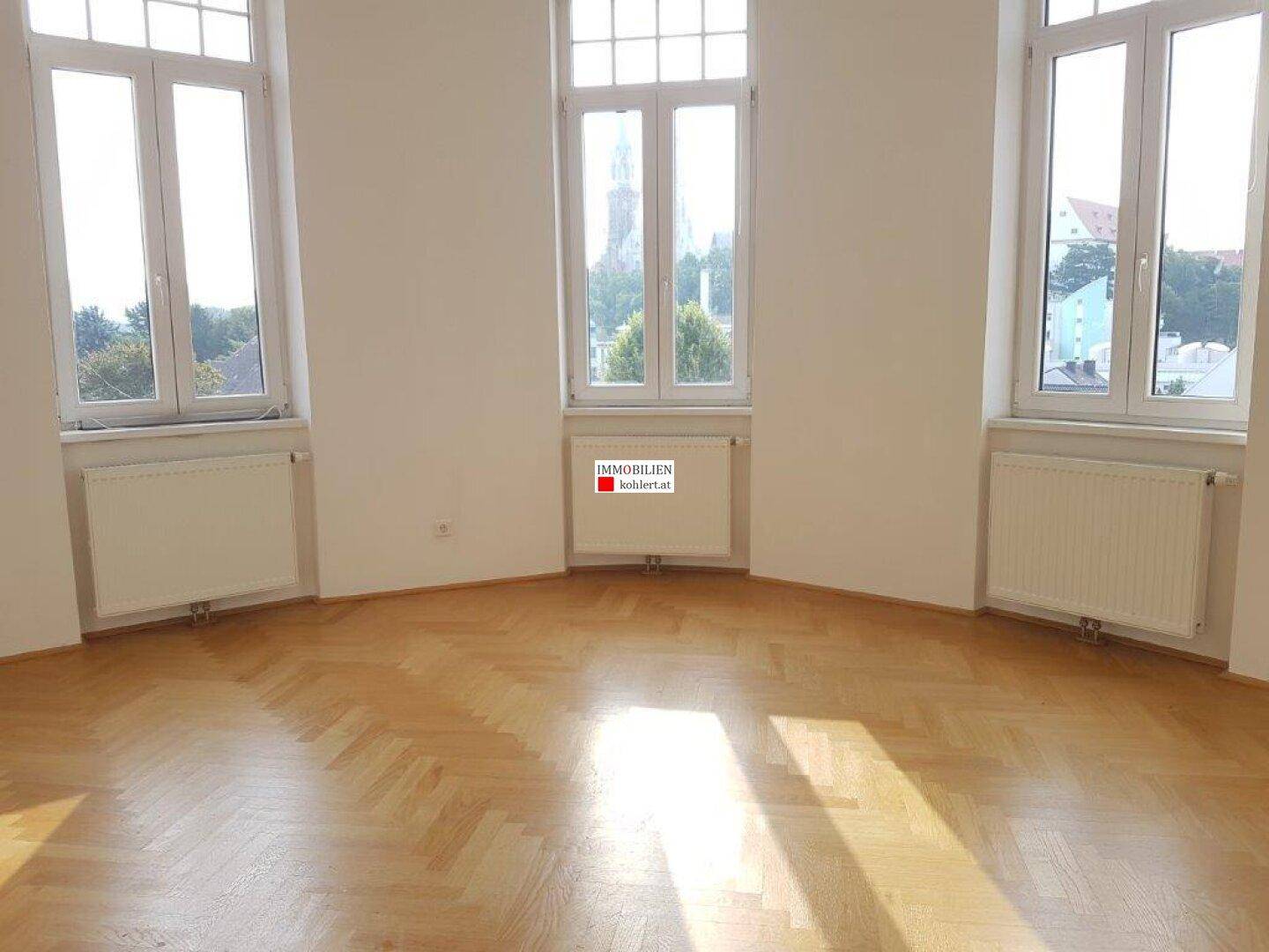 https://pictures.immobilienscout24.de/prod.www.immobilienscout24.at/pictureserver/loadPicture?q=70&id=012.0012000001E3rBG-1566385288-c0046c2e2aa54a88b96119563925ae16