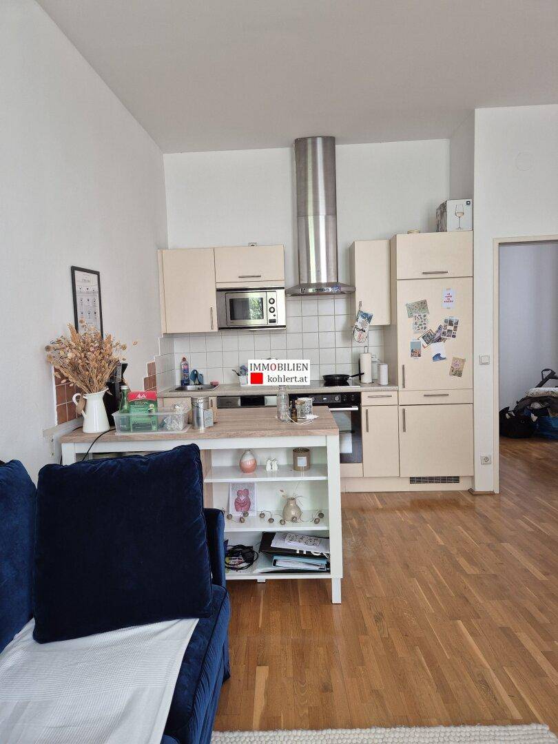 SUPERMIETE, SCHÖNE 2-ZIMMERWOHNUNG, ALLE NEBENRÄUME, GUTE ÖFFENTLICHER ANBINDUNG! - Ansicht 4