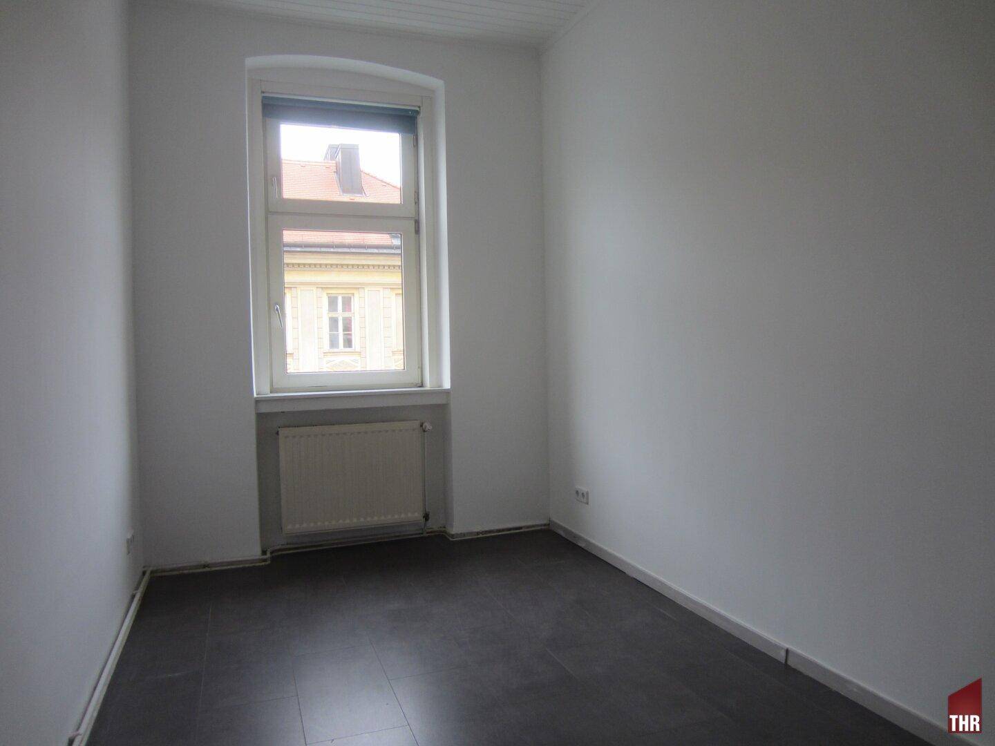 https://pictures.immobilienscout24.de/prod.www.immobilienscout24.at/pictureserver/loadPicture?q=70&id=012.0012000001E3rBK-1735821577-c7a1c34579aa4e9e9d990af9bc7f5235