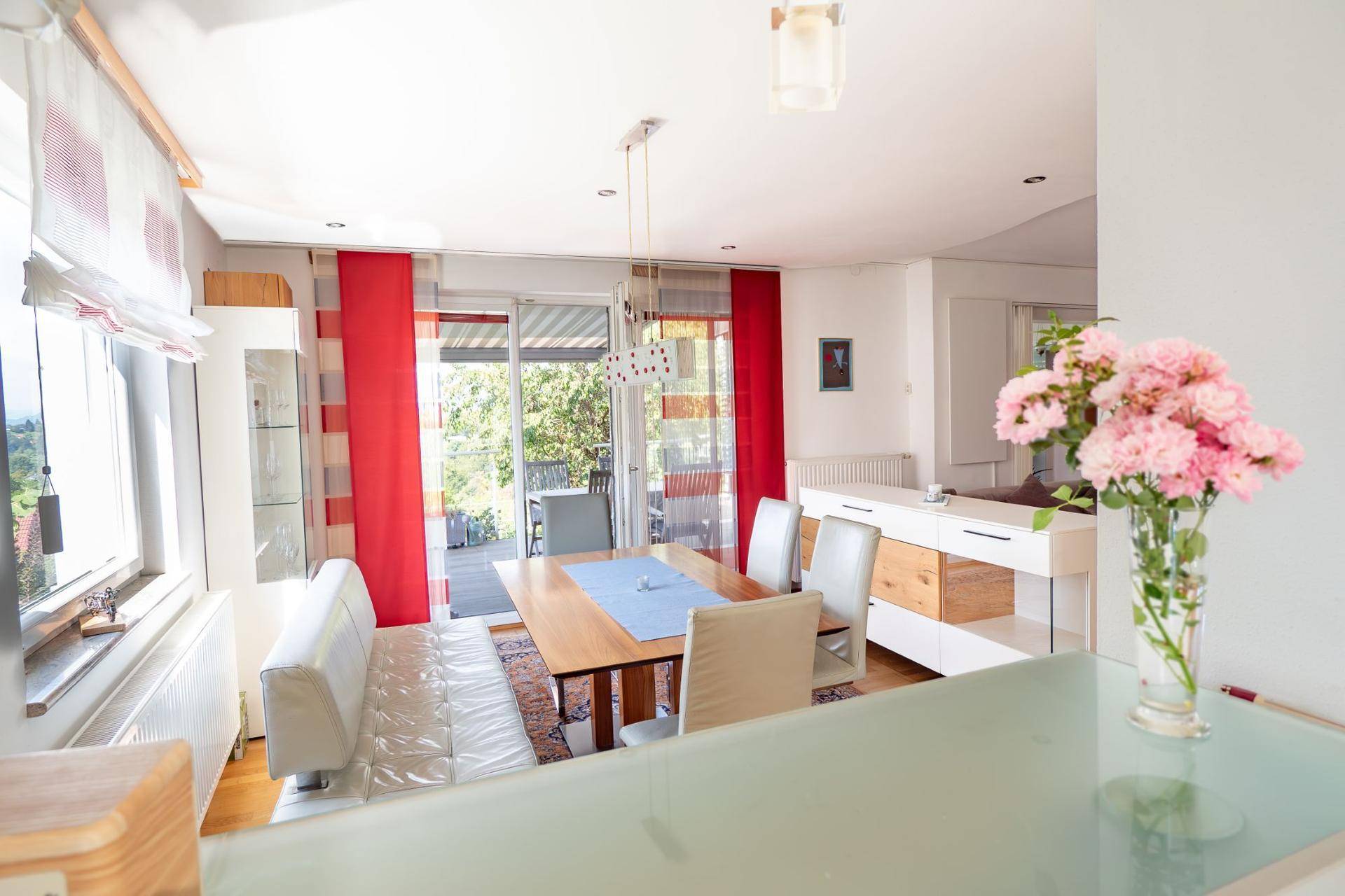 Hart bei Graz: Wohnen mit Fernblick – Großzügiges Wohnhaus mit Einliegerwohnung und Pool - Mehr