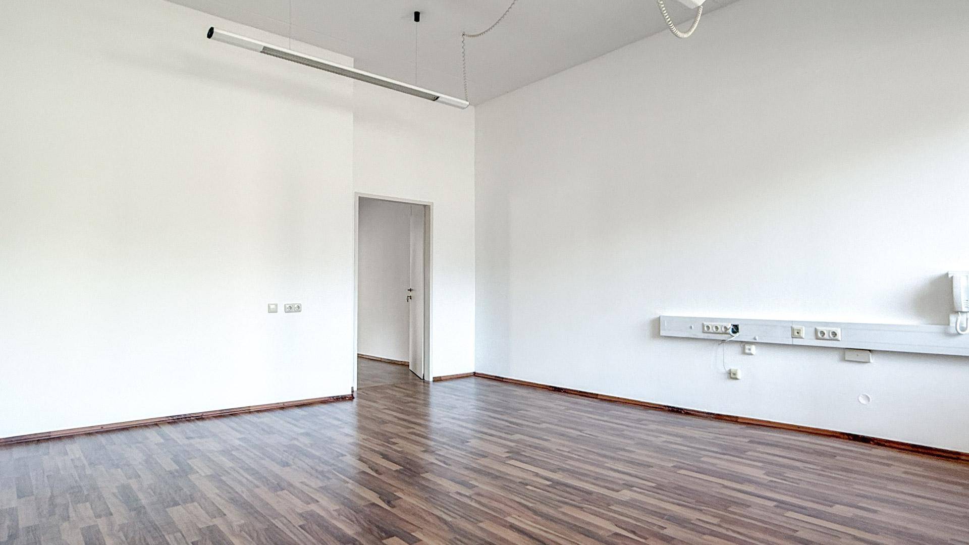 Büro - Geschäftsfläche - St. Johann im Pongau - hohe Kundenfrequenz - Parkplatz (4)