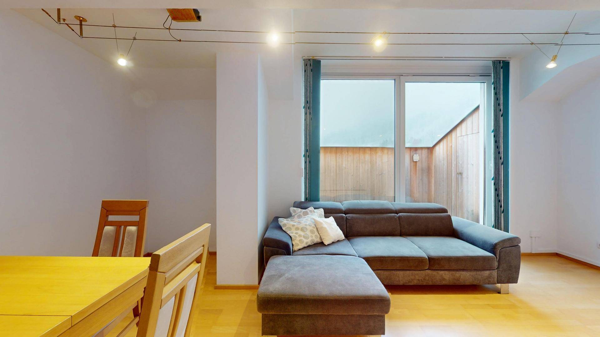 Großzügige 5-Zimmer-Dachgeschosswohnung mit Balkon &amp; Dachterrasse in St. Johann im Pongau – pohled 3