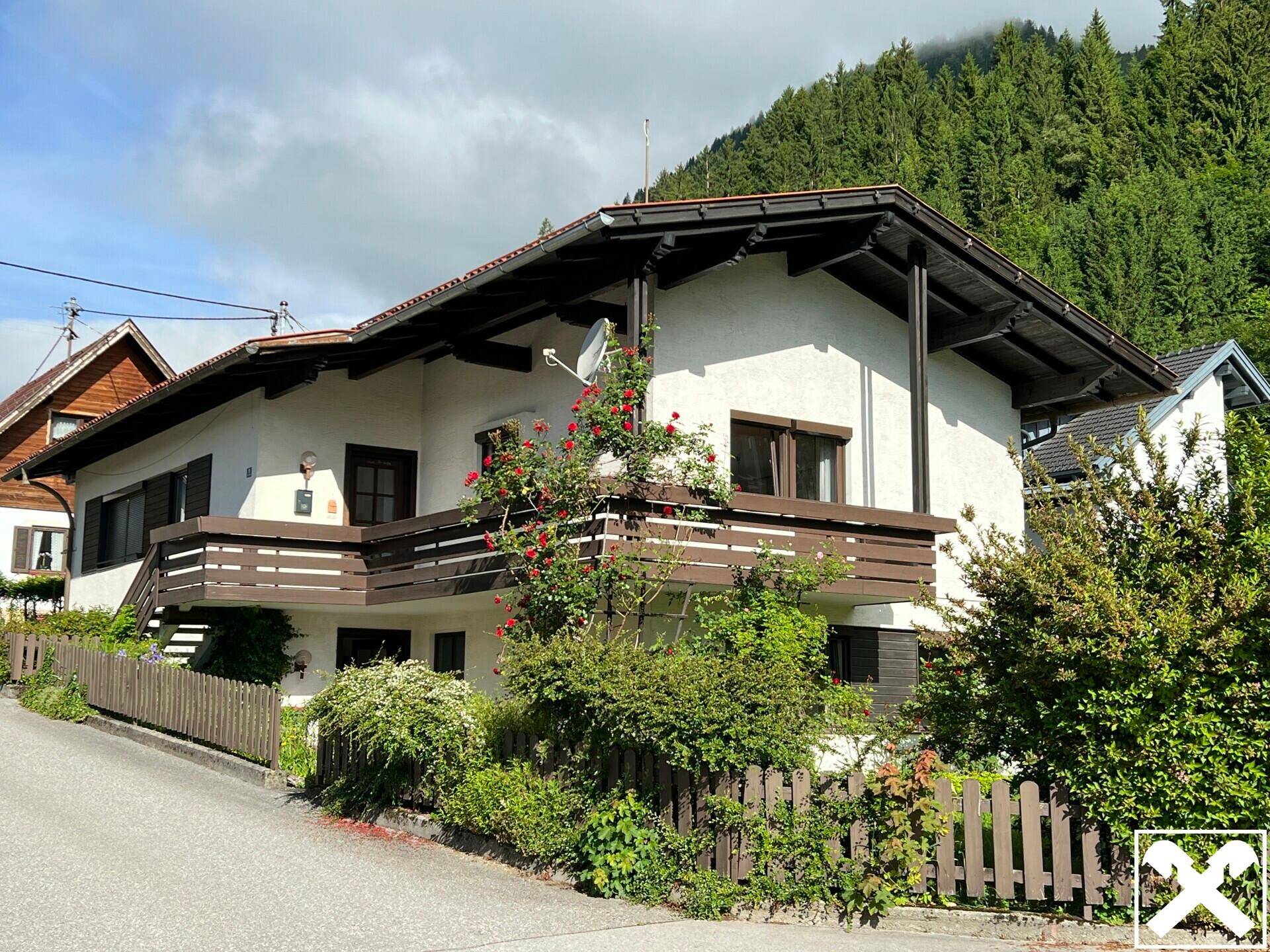 Wohnhaus in attraktiver Lage mit Untergeschoß