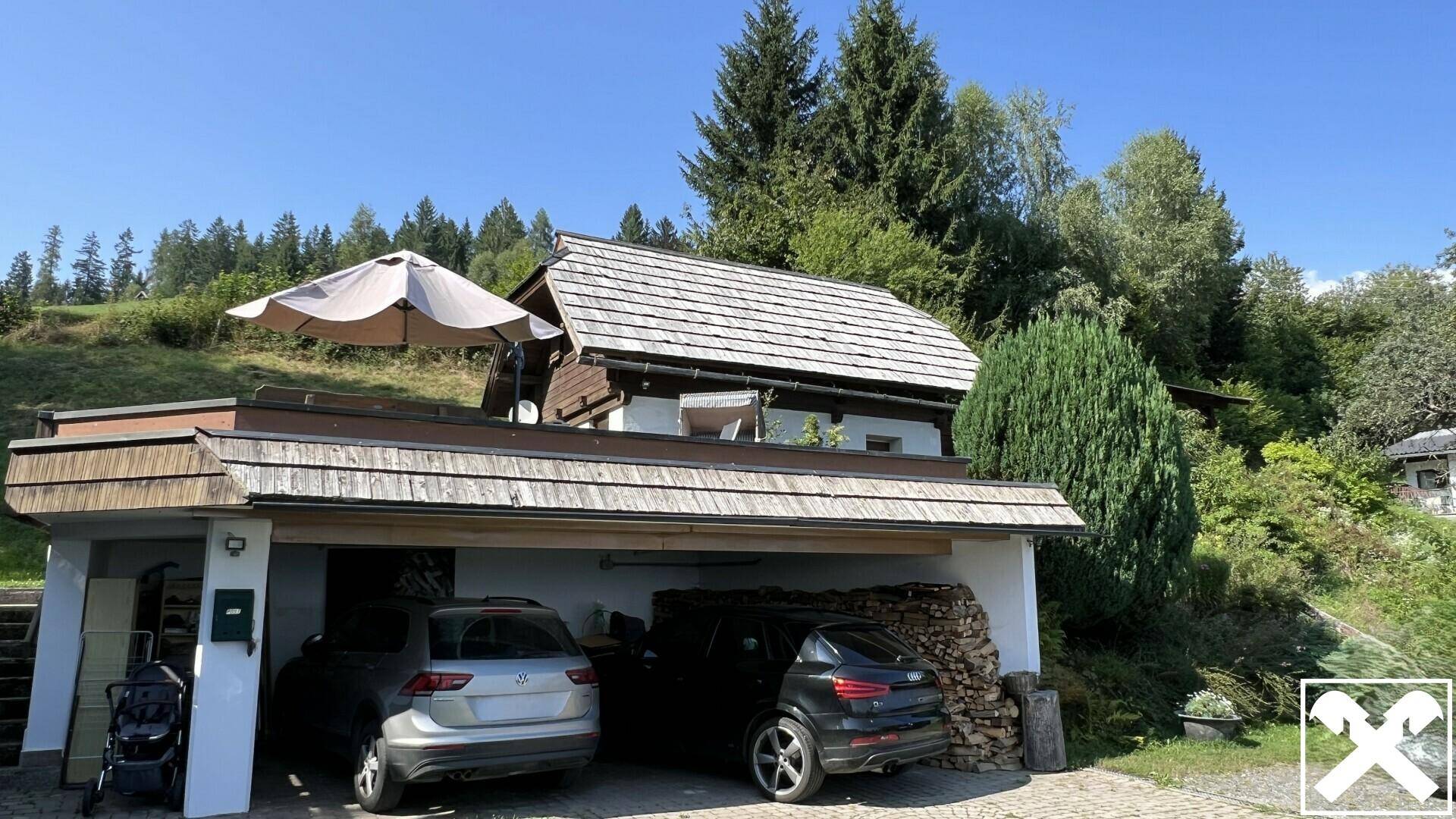 Carport mit Gästehaus