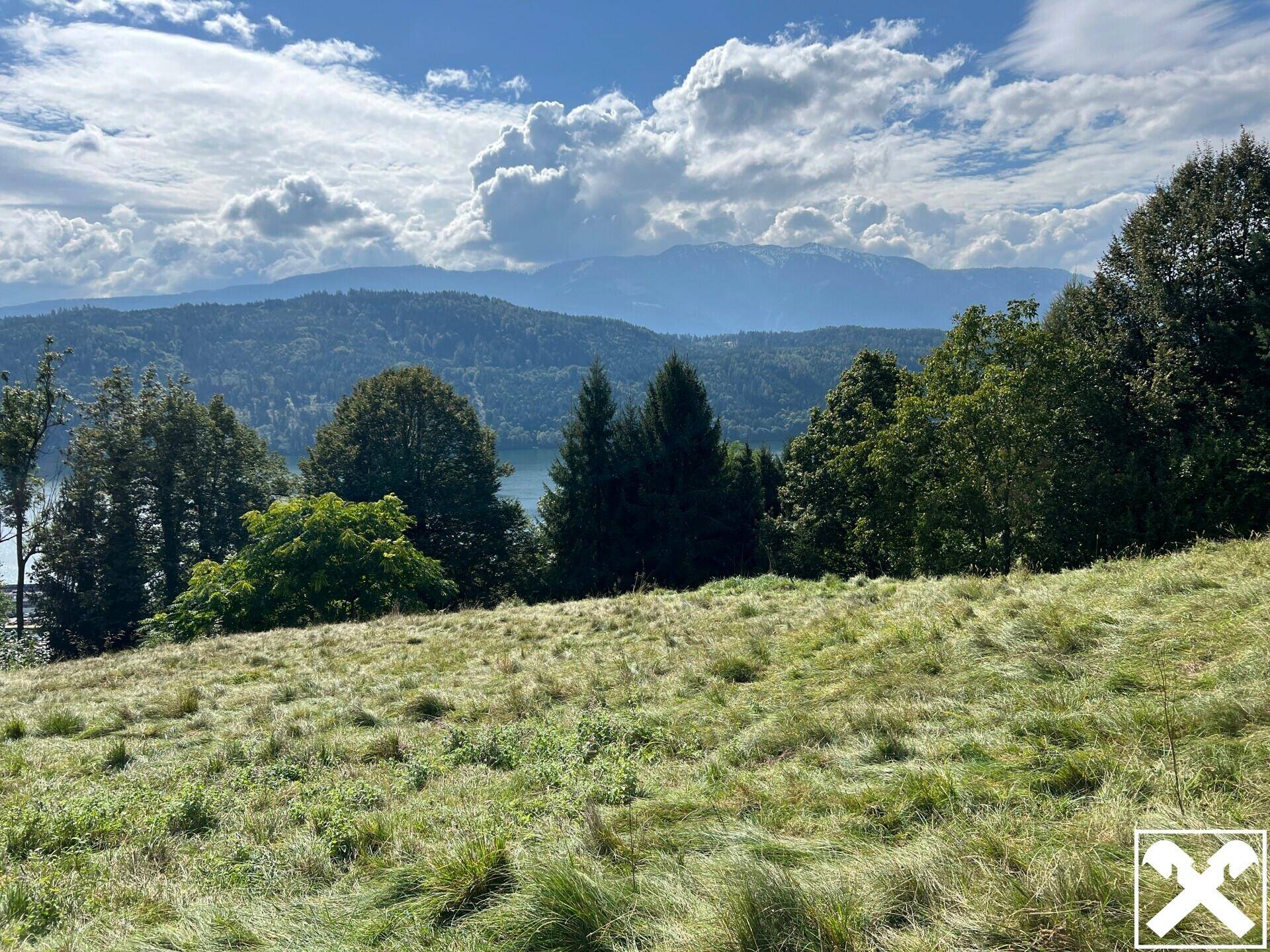 Berg- und Seeblick