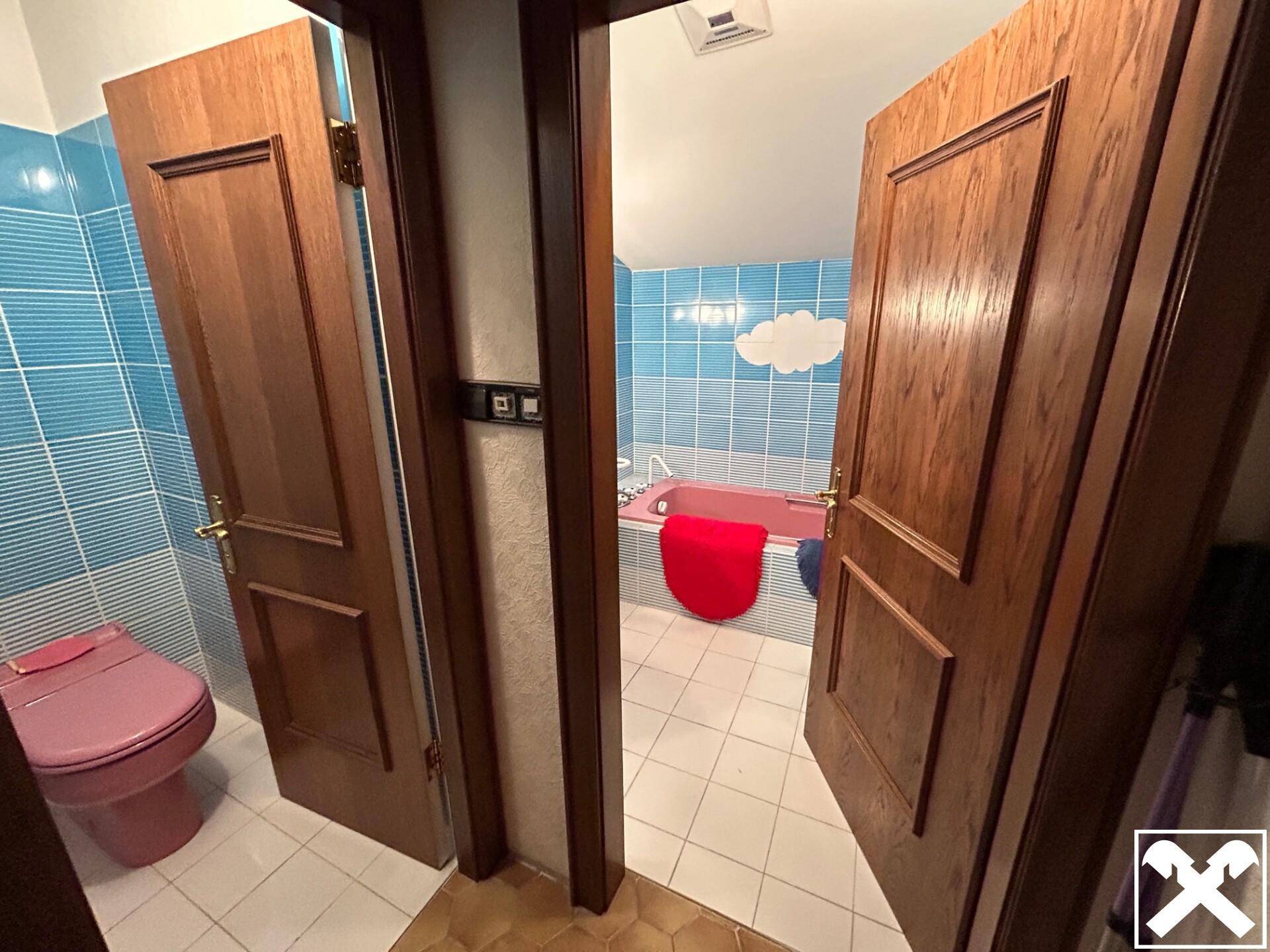 Apartments 2. OG - Bad & WC 2 von 4