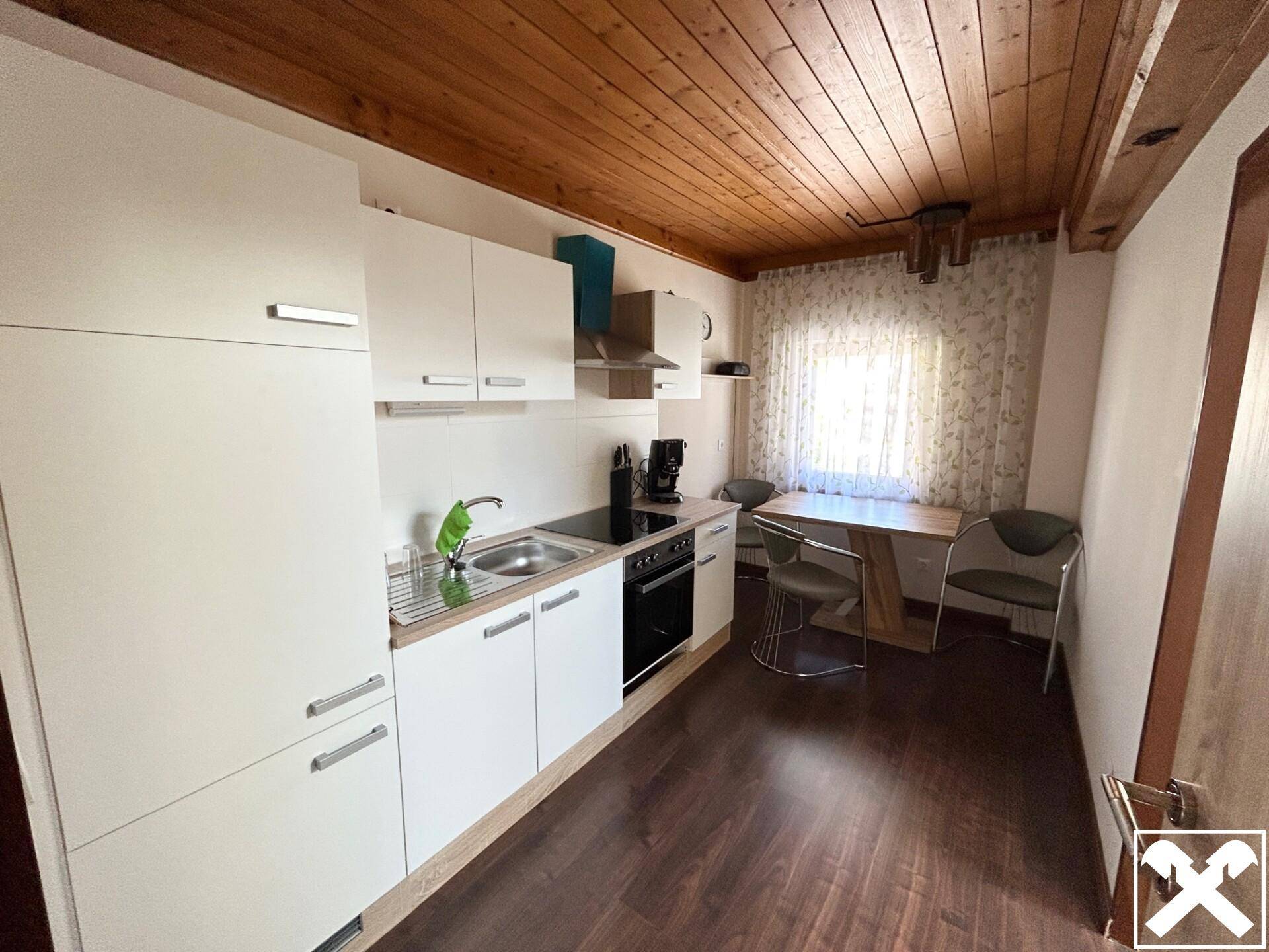 Apartments 2. OG - Küche 1 von 3