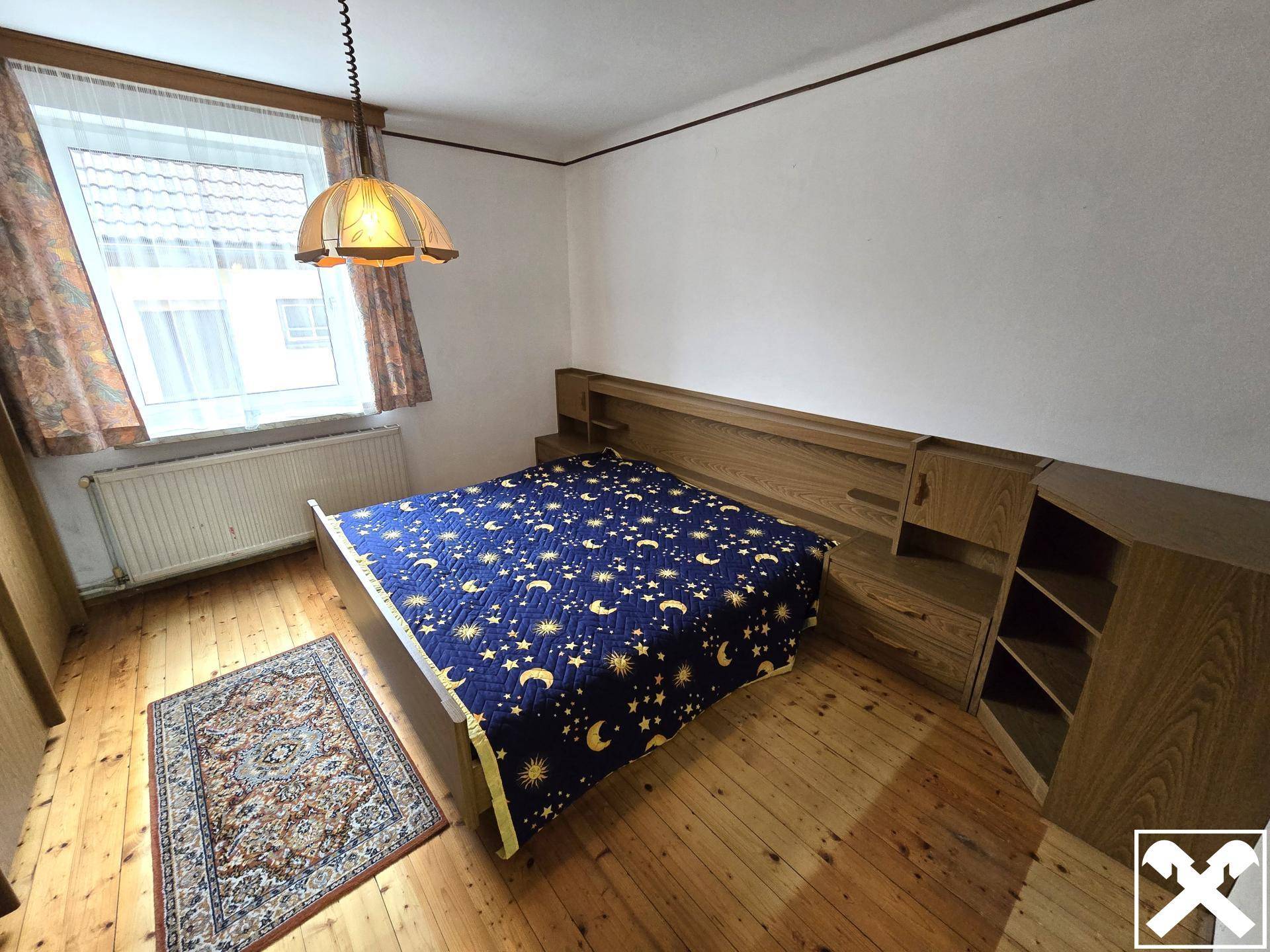 Schlafzimmer (EG)