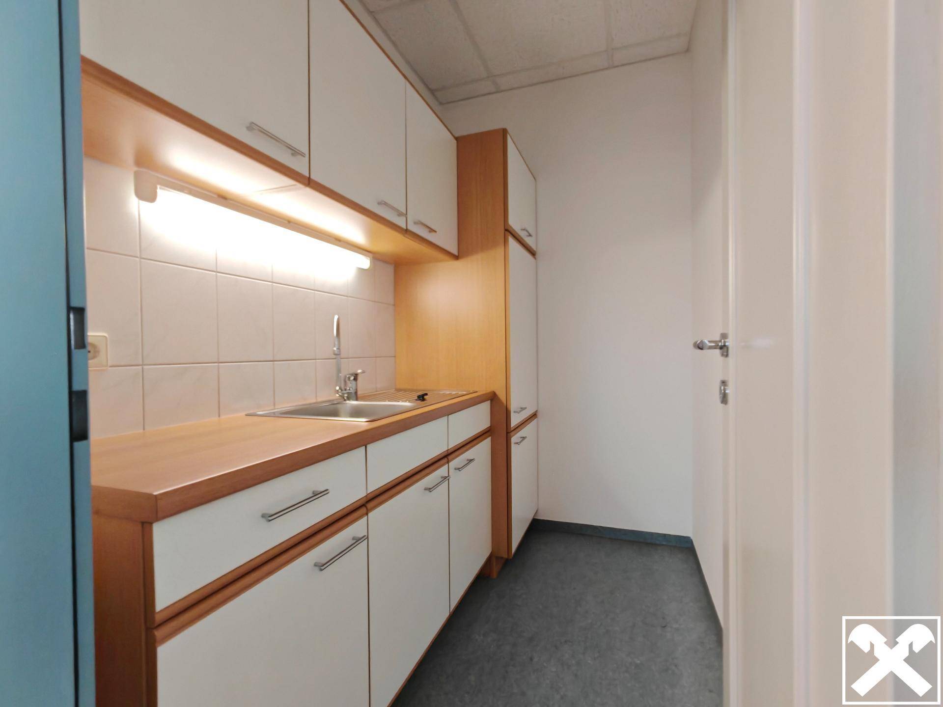 Barrierefreiheit trifft auf Komfort! Büro/Ordination in zentraler Lage - Mehr