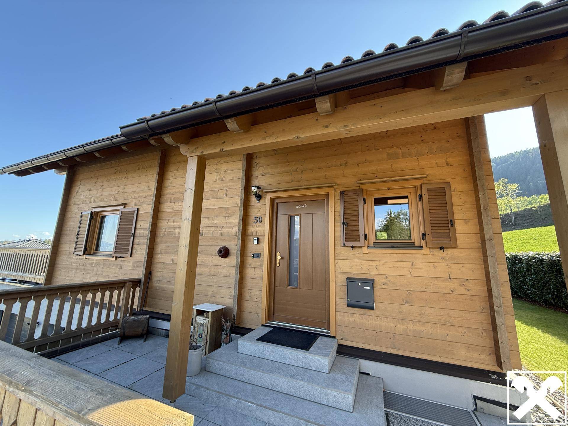 Charmantes Holzhaus in herrlicher Aussichtslage - Ansicht 4