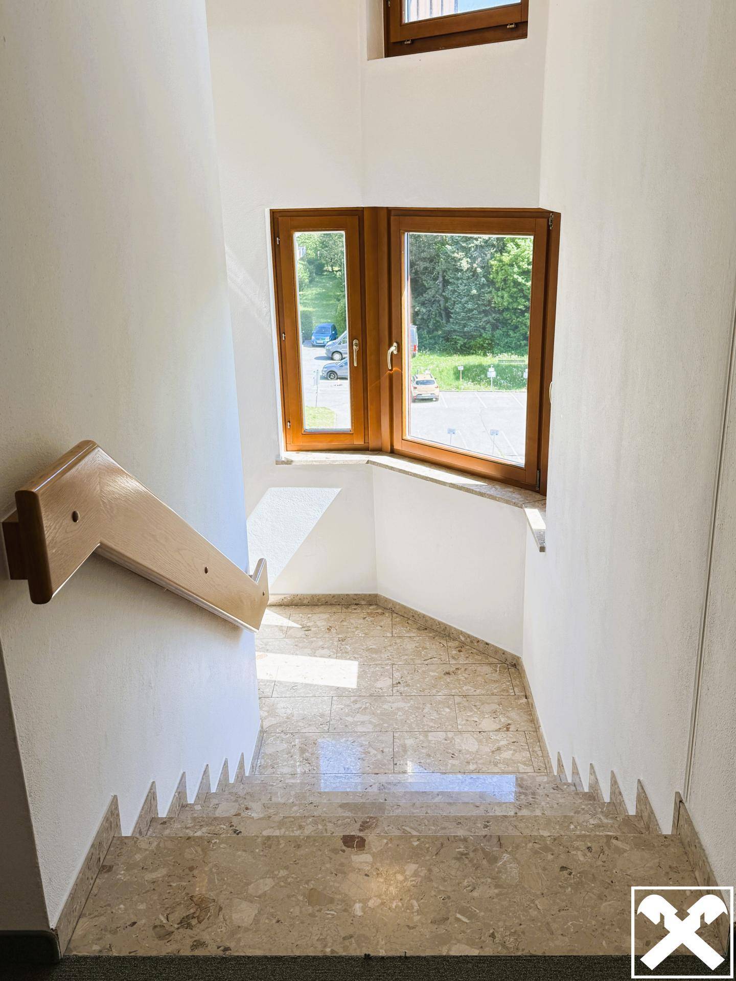 Helles freundliches Stiegenhaus