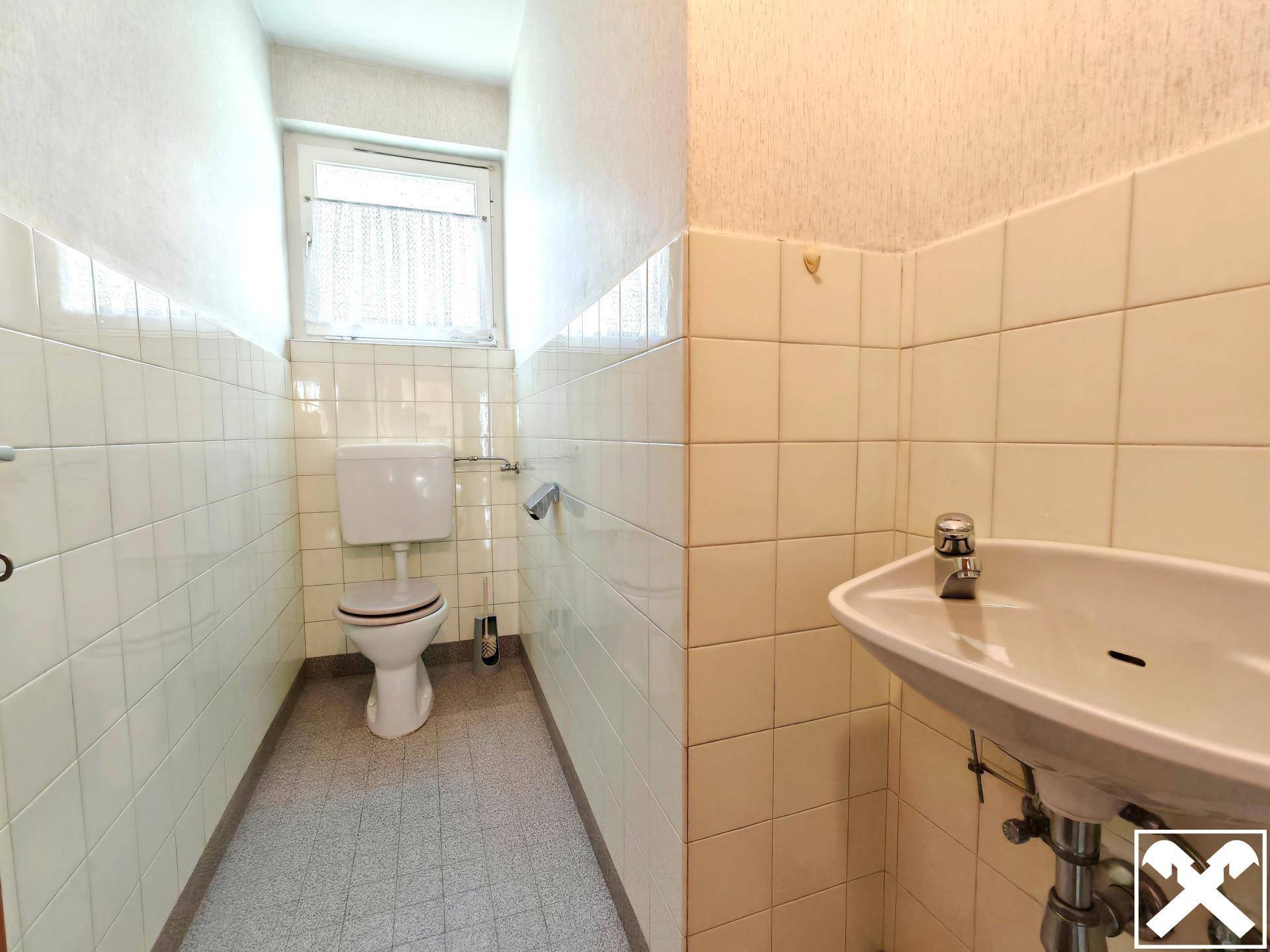 WC (EG)
