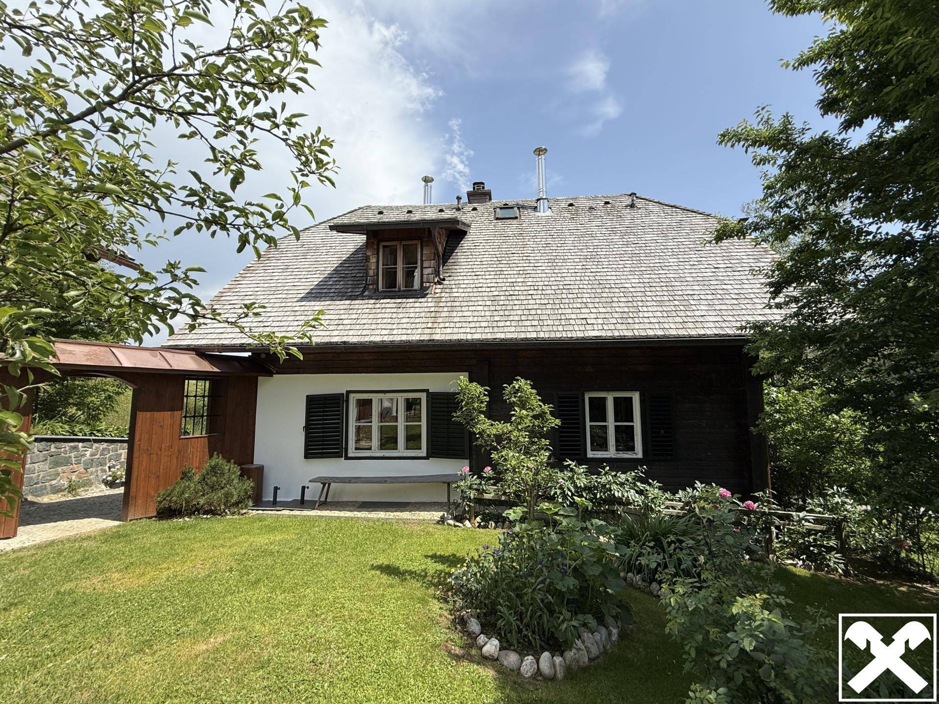 Die Westansicht vom Wohnhaus aus