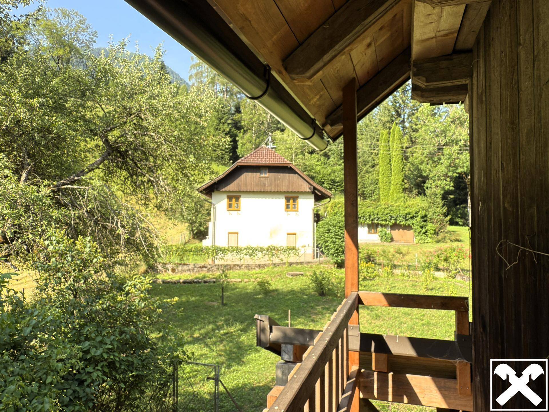 Blick vom Stallgebäude