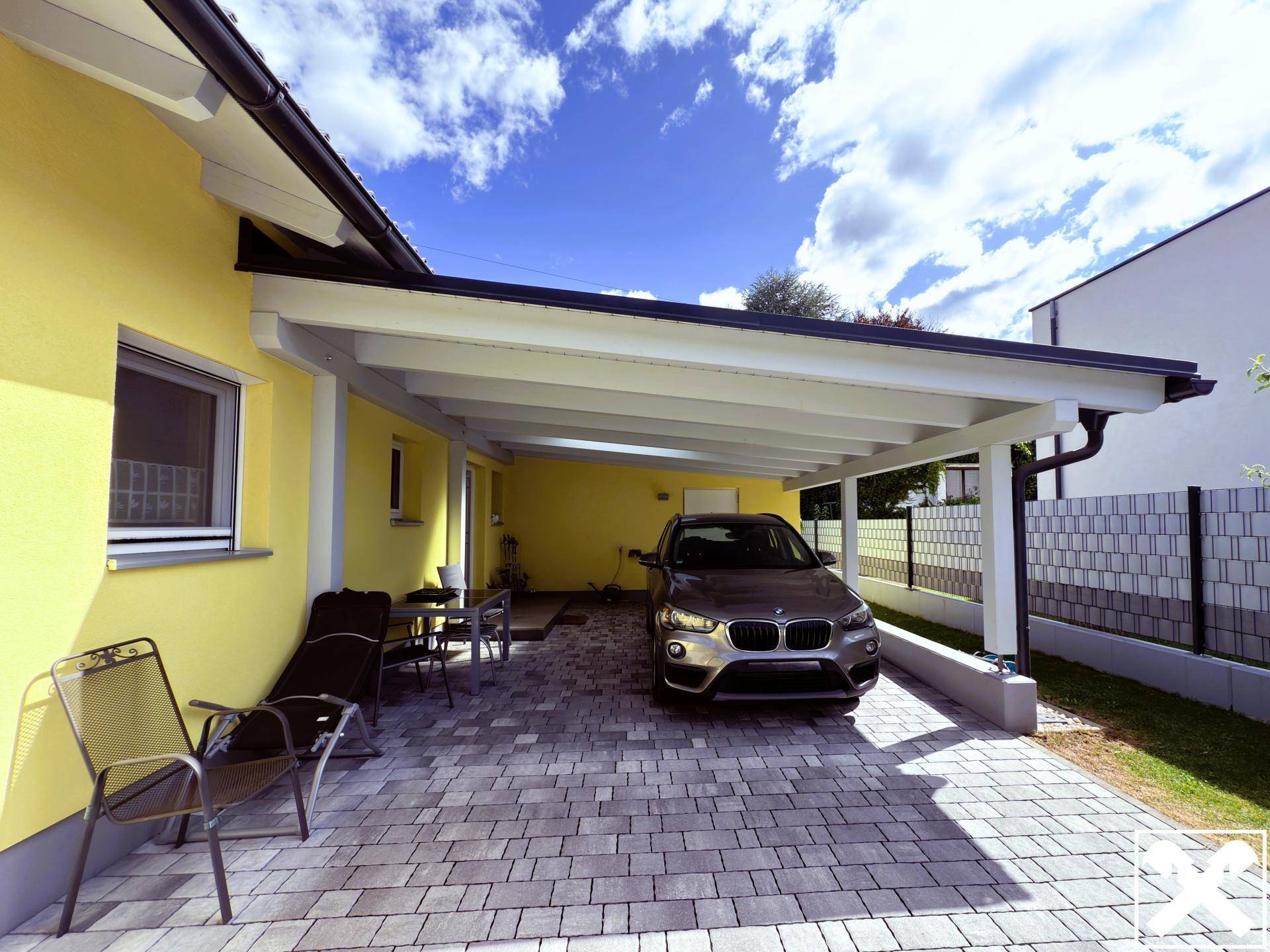 ... mit Doppelcarport