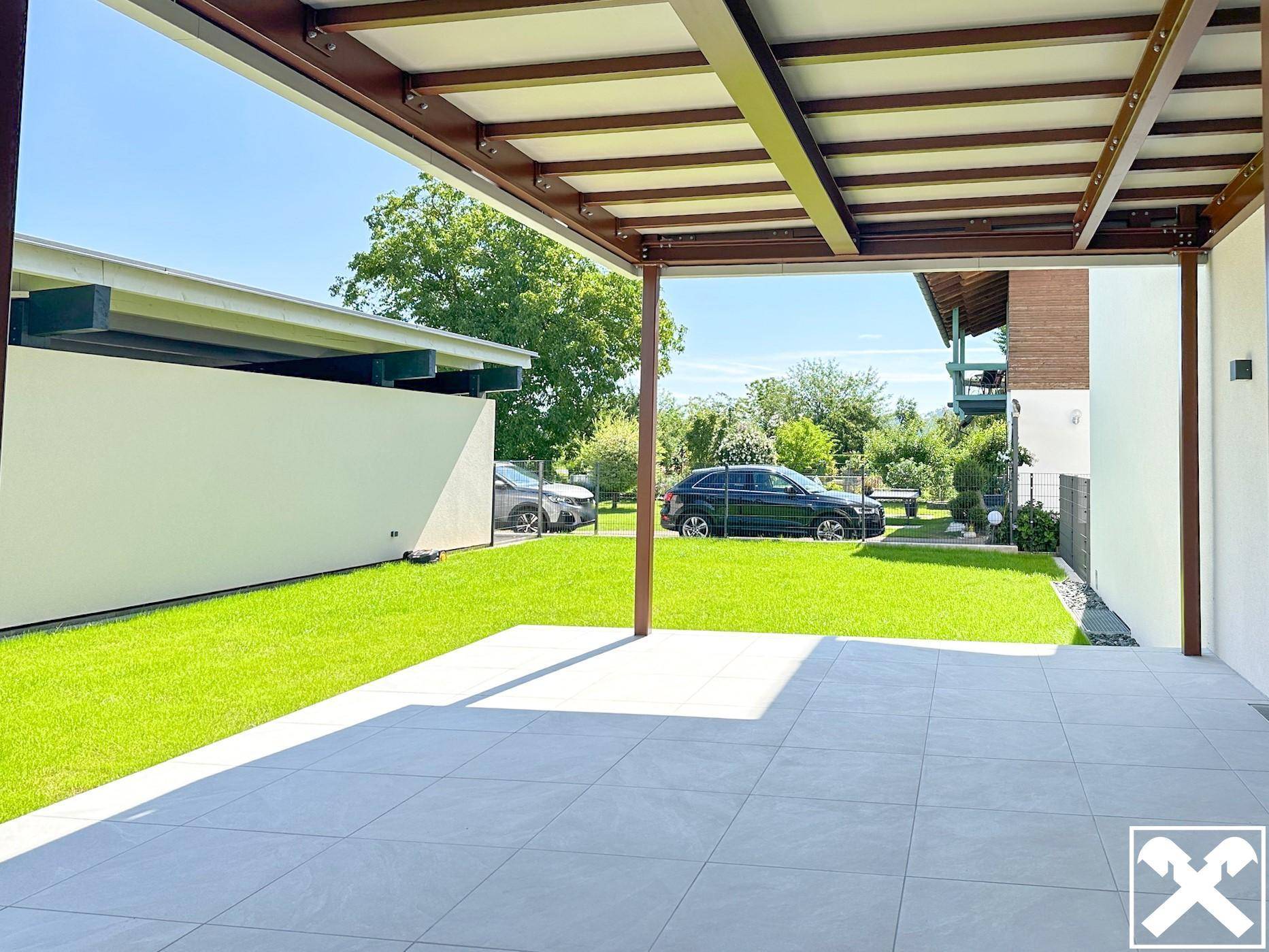 Überdachte Terrasse