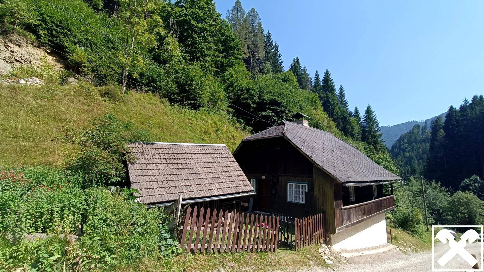 Nord-West-Ansicht mit Nebengebäude