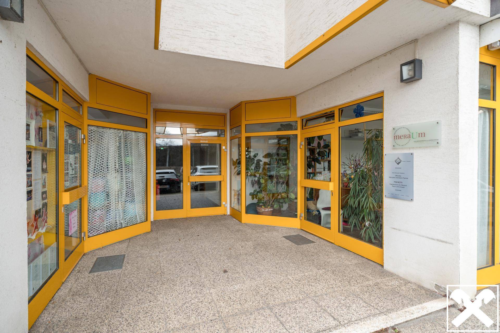 Warmbaderstraße - 27