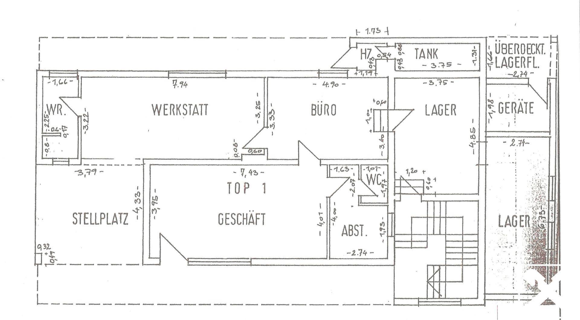Grundrissplan des Erdgeschosses mit Geschäftsräumen, Werkstatt und Lagerflächen.