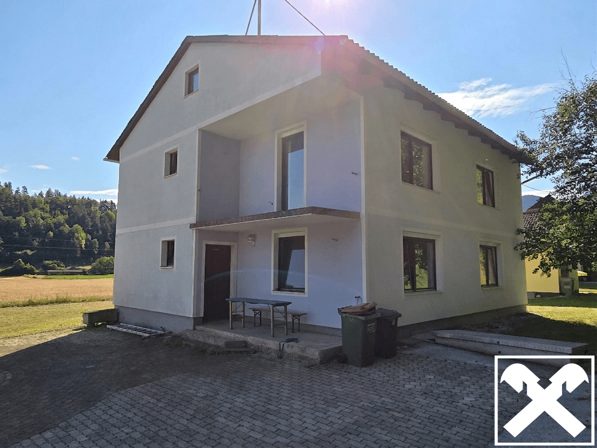 Wohnen, Natur &amp; Freiraum vereint! Zweifamilienhaus mit Nebengebäuden, Landwirtschafts‑ und Forstflächen - View 2