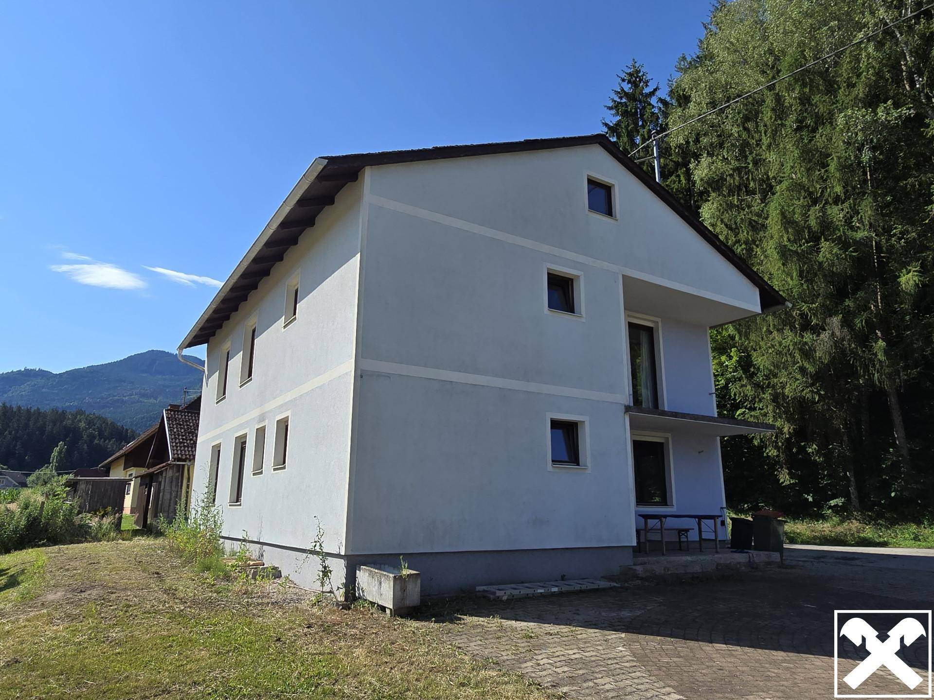 Wohnen, Natur &amp; Freiraum vereint! Zweifamilienhaus mit Nebengebäuden, Landwirtschafts‑ und Forstflächen - View 3