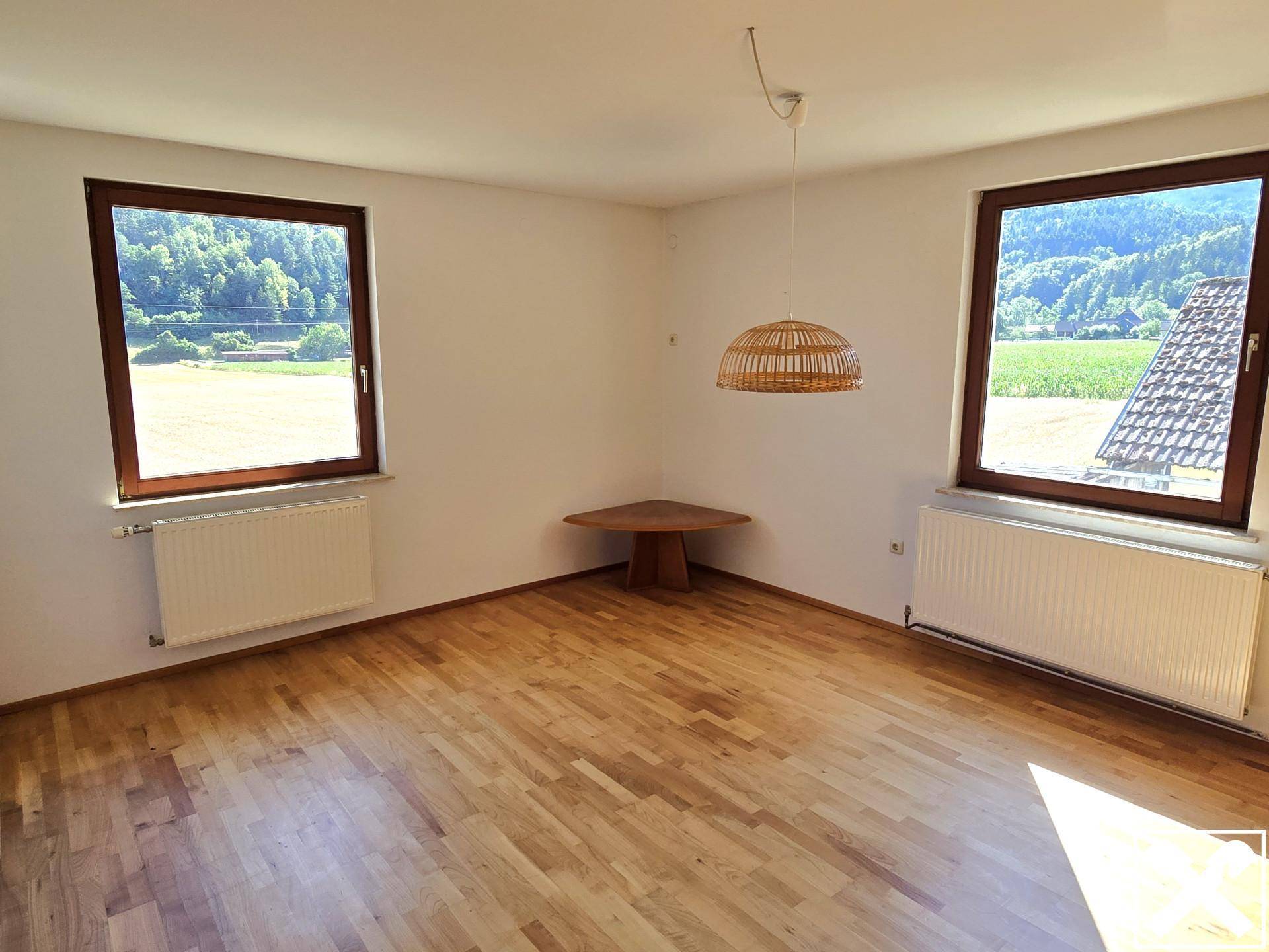 Wohnen, Natur &amp; Freiraum vereint! Zweifamilienhaus mit Nebengebäuden, Landwirtschafts‑ und Forstflächen - View 6