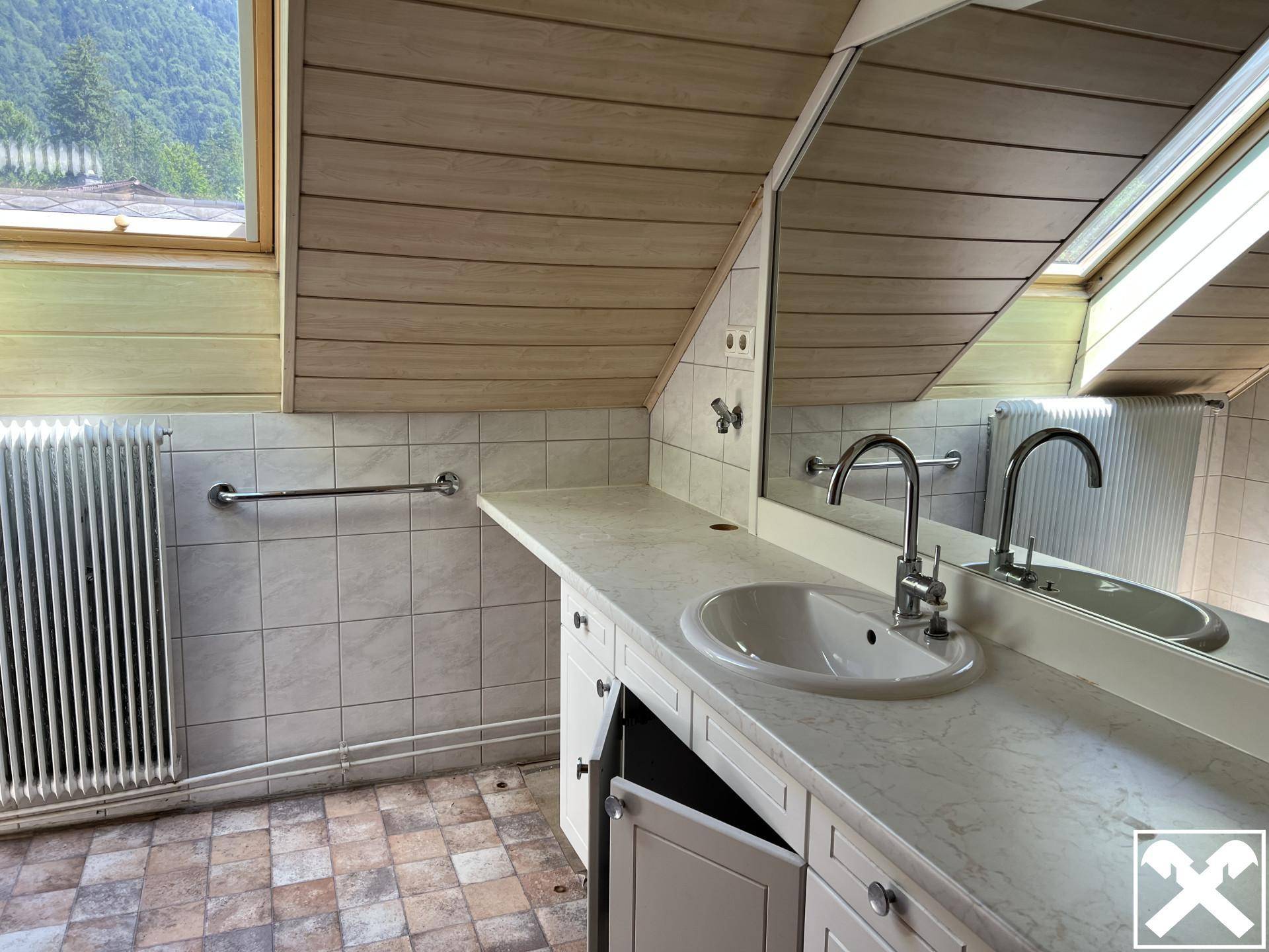 Altbau - Badezimmer OG