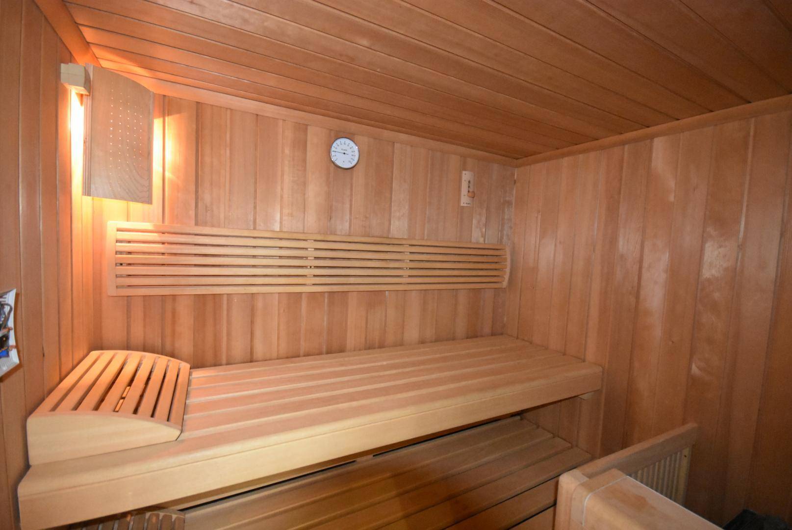 EG Wellnessraum / Sauna