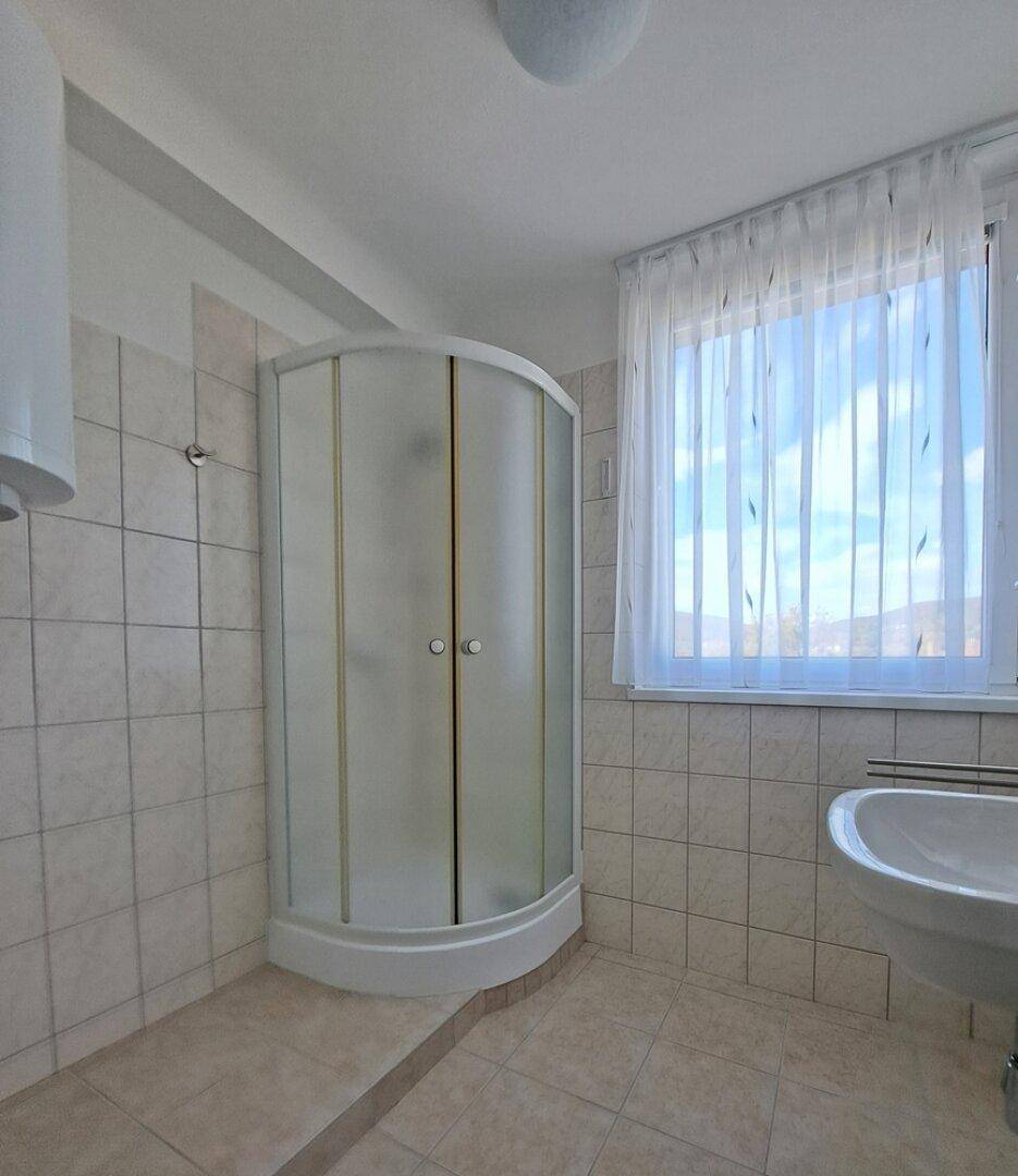 freundliches Badezimmer