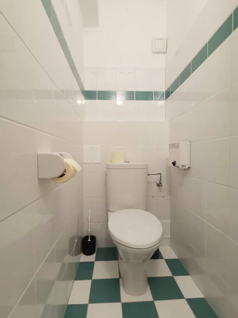 extra WC