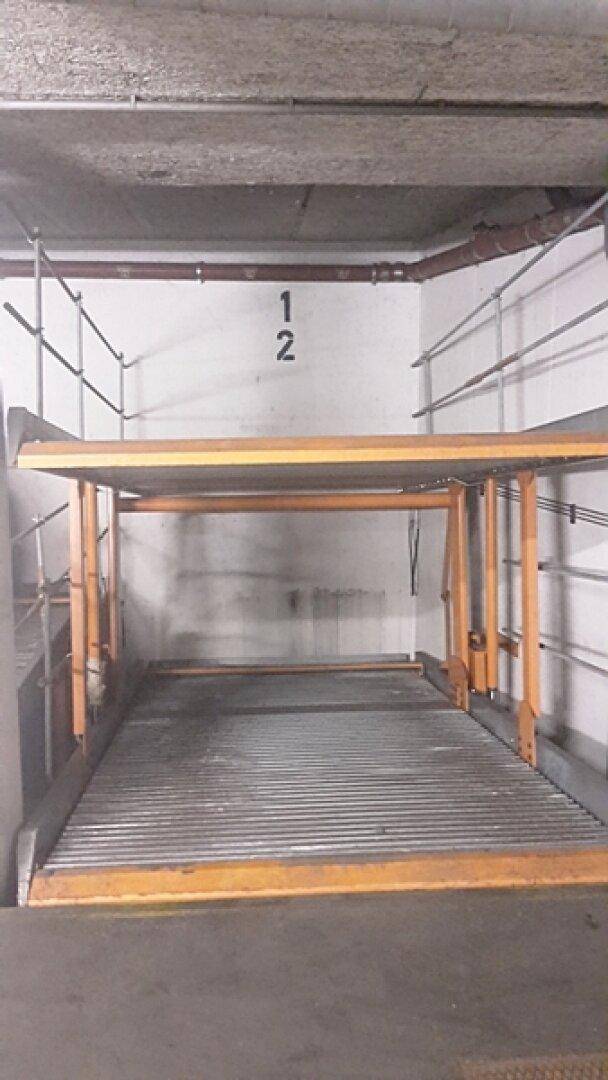 Hebebühne Stellung Zufahrt untere Ebene