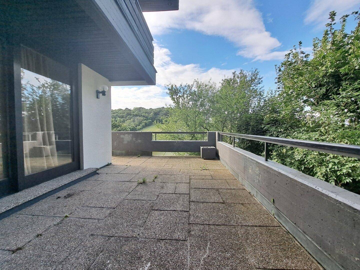 Terrasse bei Schlafraum (untere Wohnebene)