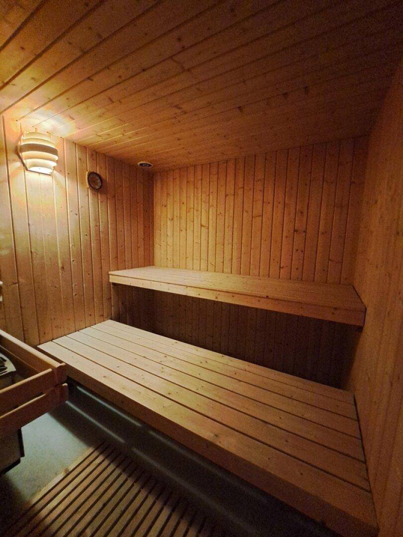 Sauna (untere Wohnebene)