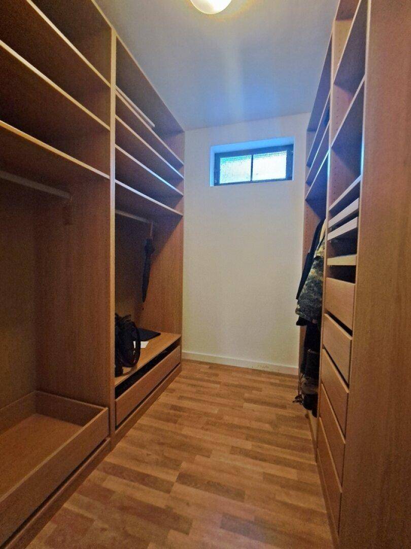 AR/ Garderobe (untere Wohnebene)