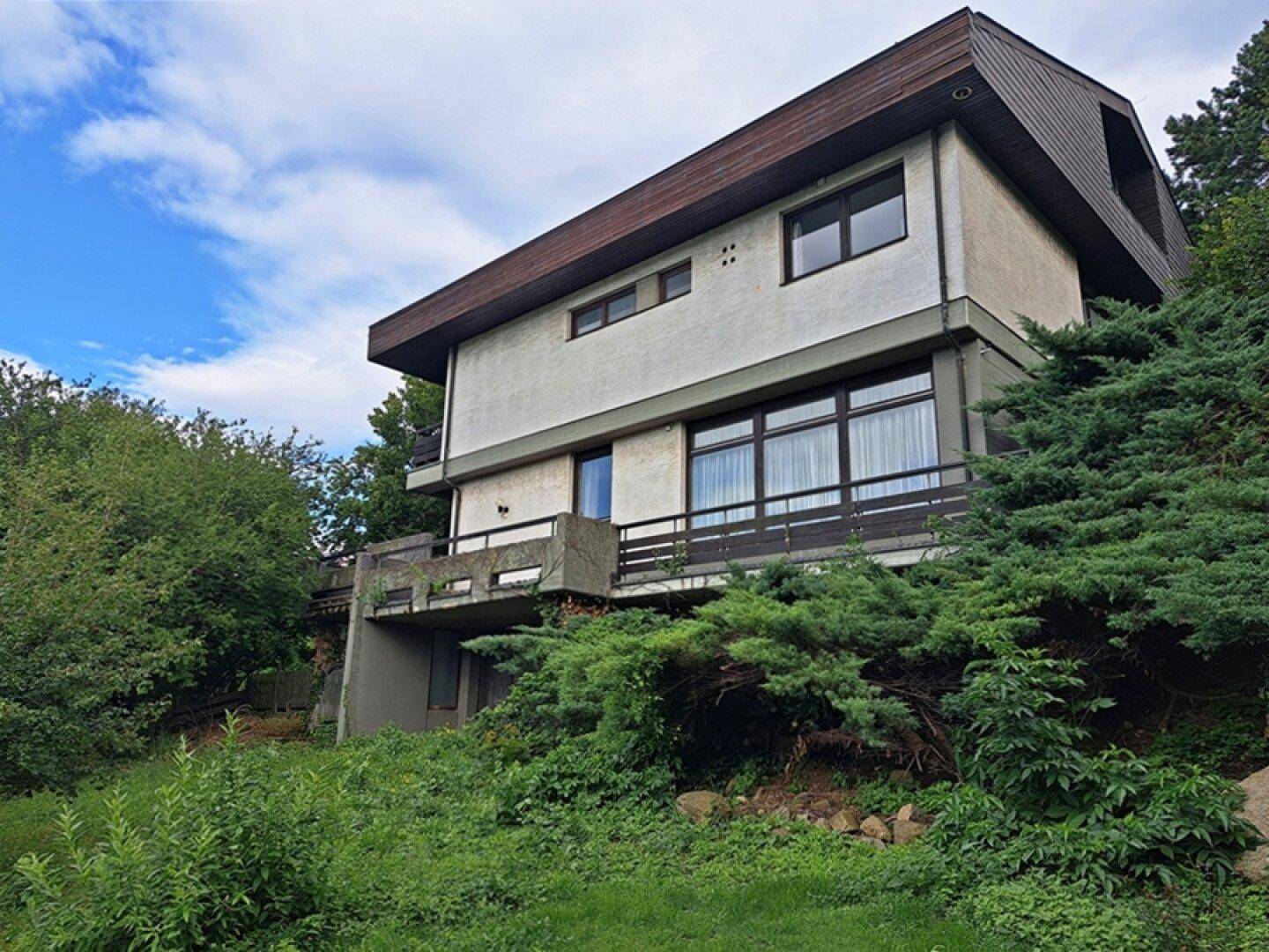 Ansicht des Hauses von rückseitigen Garten aus