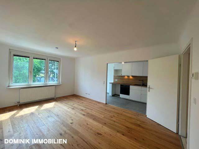 Wohnzimmer und Küche