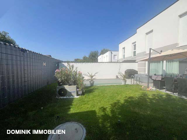 Garten mit Pool