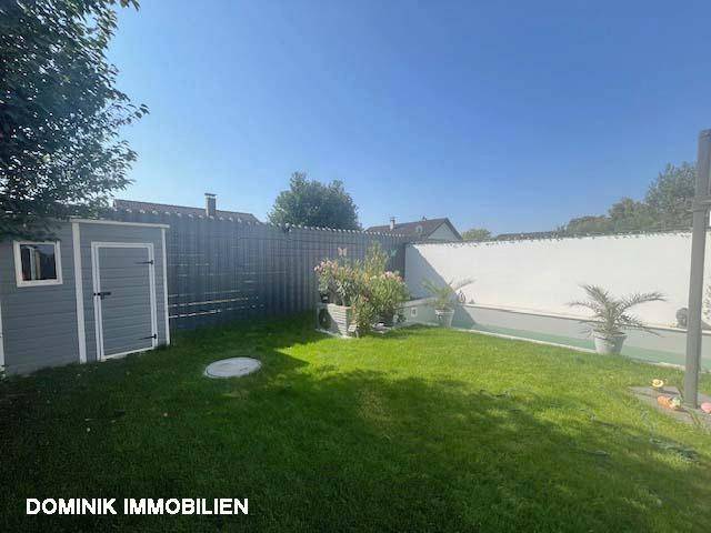 Garten mit Pool